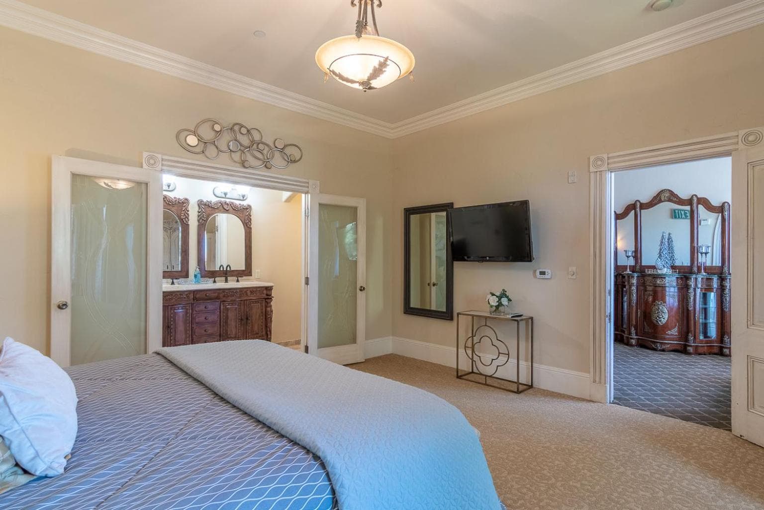 Chateau Coralini gallery photo in Salinas, CA — image 82