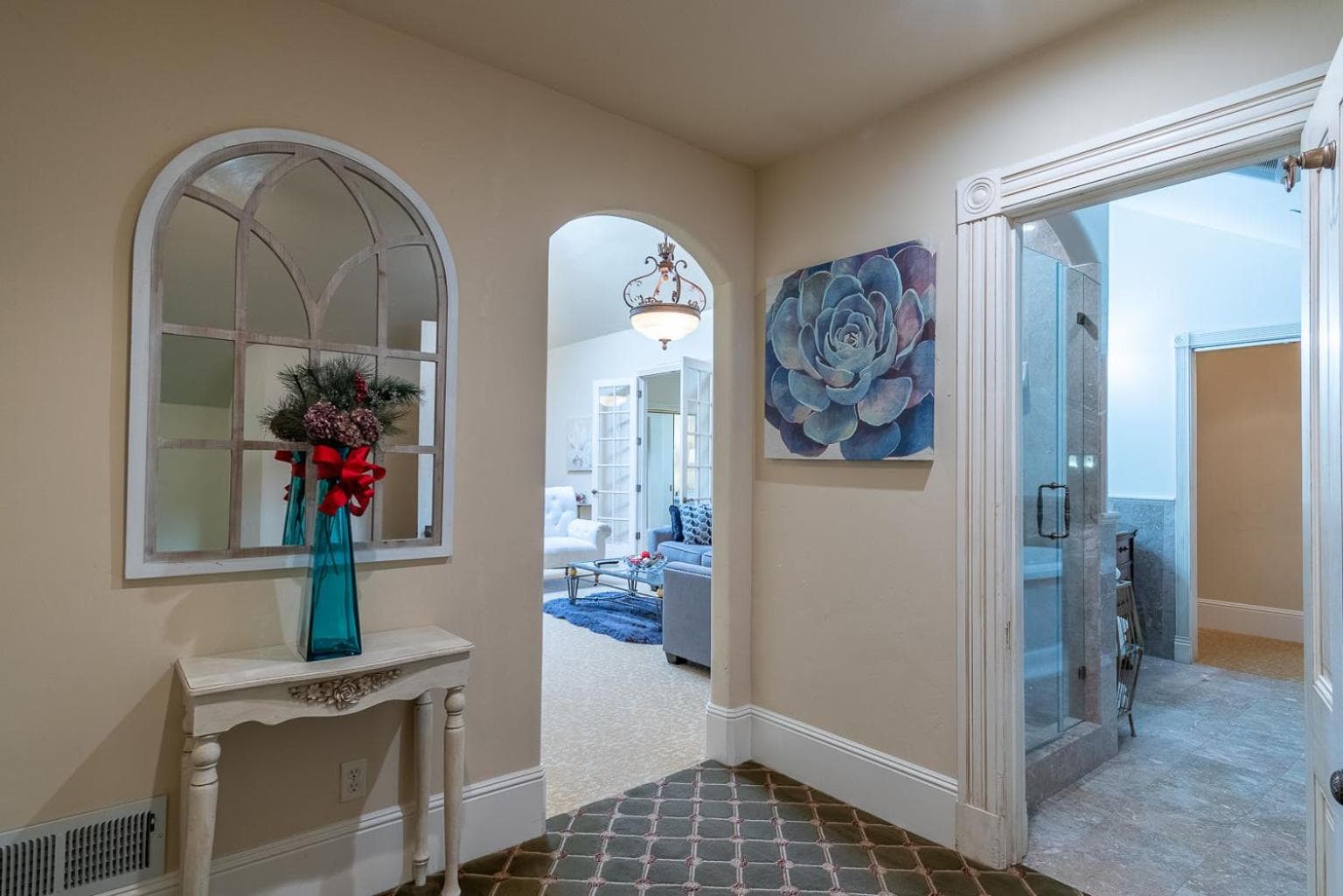 Chateau Coralini gallery photo in Salinas, CA — image 7