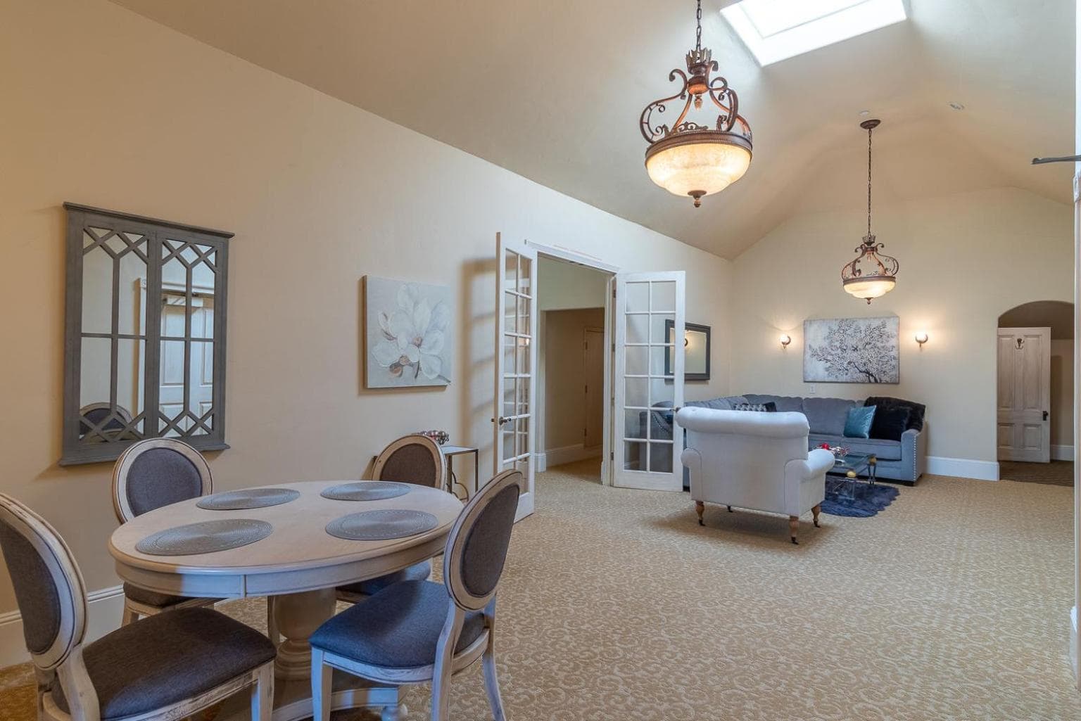 Chateau Coralini property views in Salinas, CA — gallery photo 3