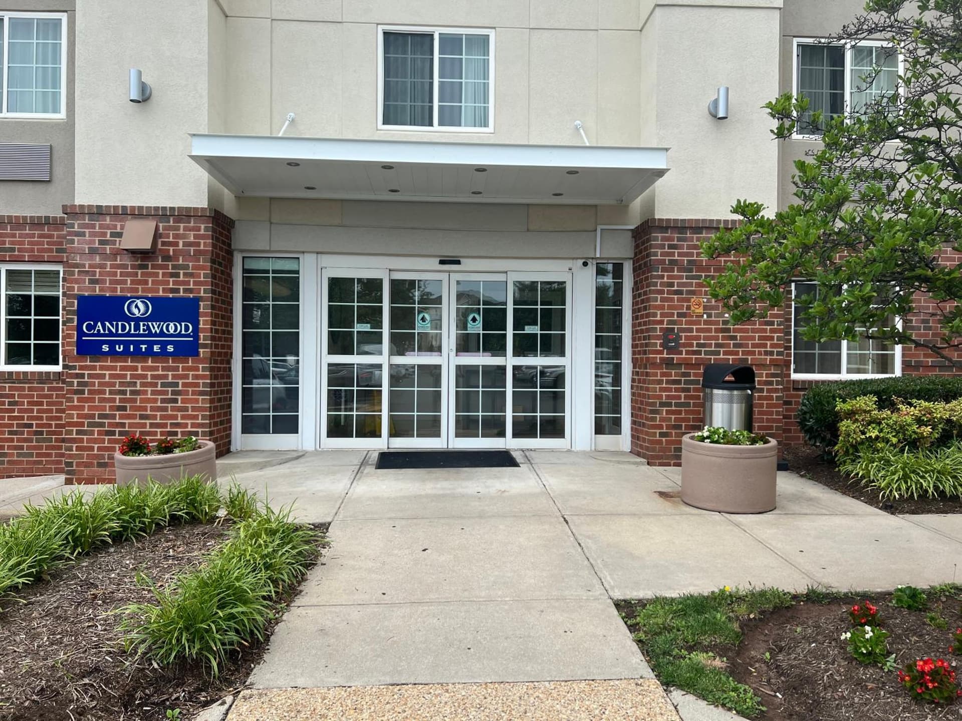 Candlewood Suites Washington-Dulles Herndon by IHG property views in Herndon, VA — gallery photo 3