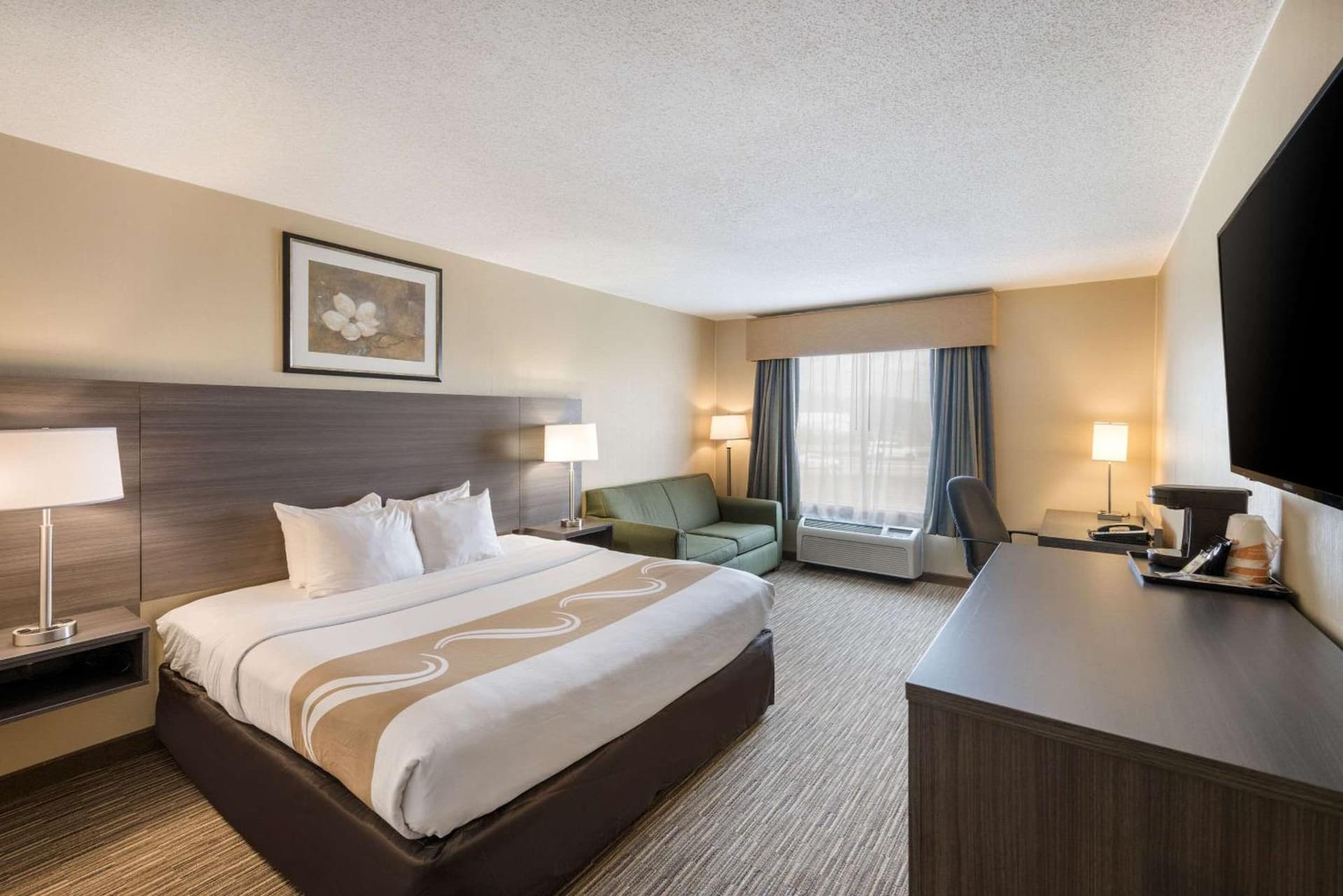 Quality Inn & Suites Fishkill South near I-84 gallery photo in Fishkill, NY — image 28