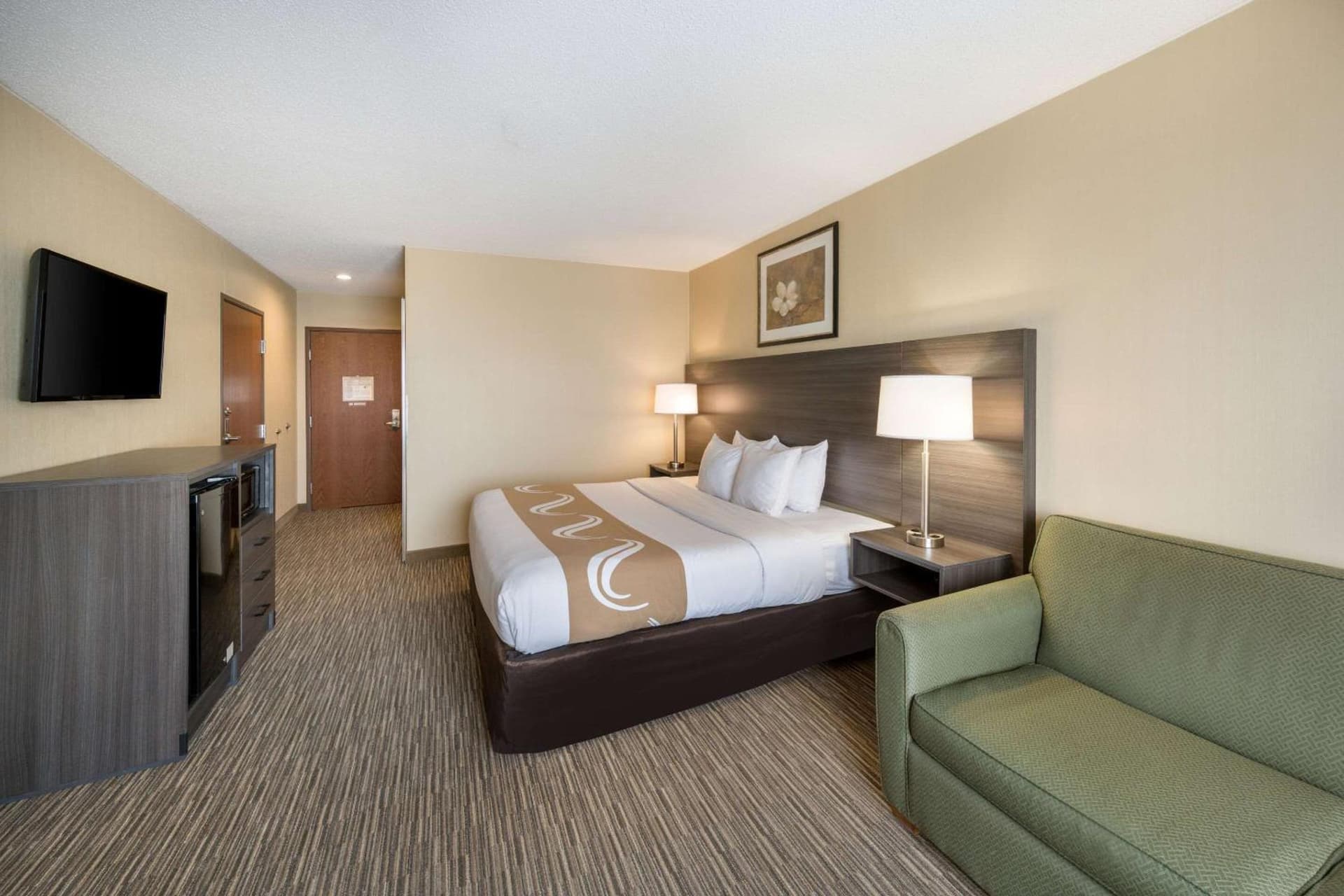 Quality Inn & Suites Fishkill South near I-84 gallery photo in Fishkill, NY — image 6