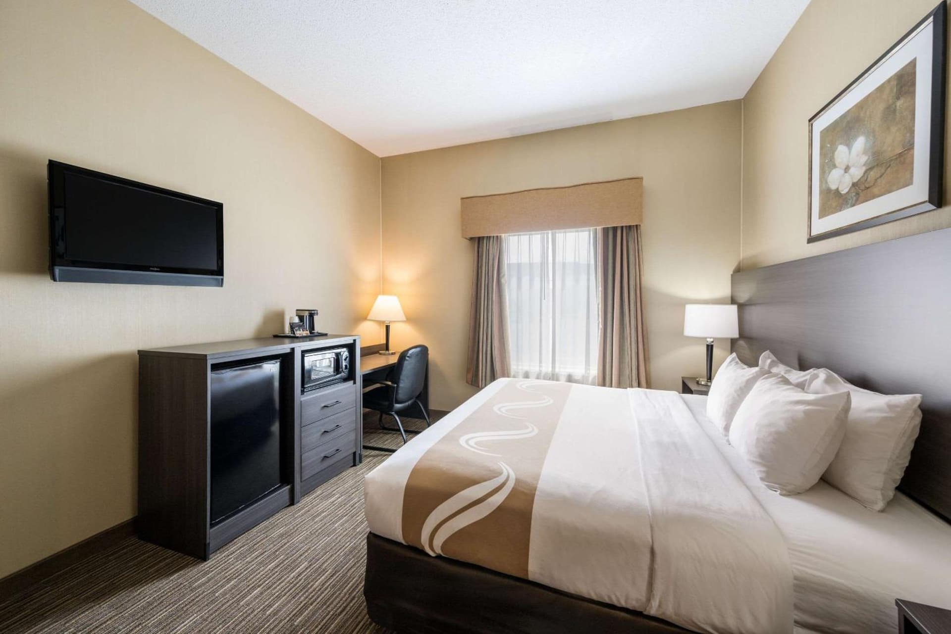 Quality Inn & Suites Fishkill South near I-84 gallery photo in Fishkill, NY — image 23