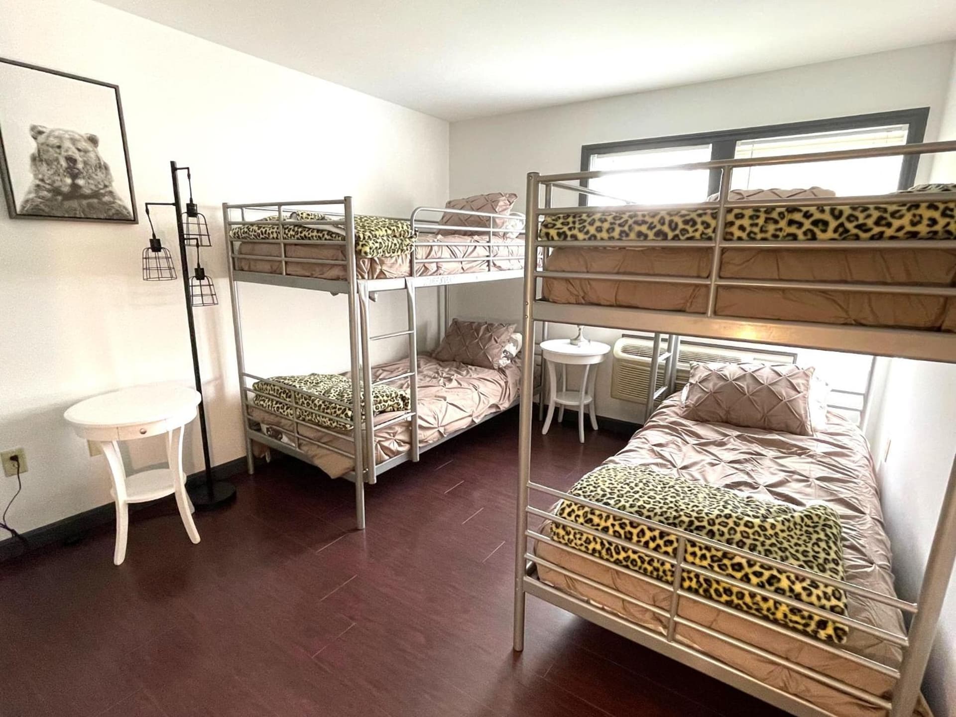 Gorgeous Ski On/Off 2 BR Sleeps 8 Jiminy-Must See Luxury property views in Hancock — gallery photo 3