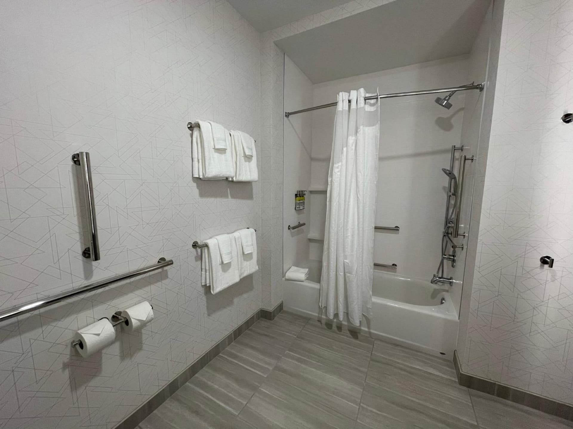 Holiday Inn Express & Suites - Ft. Smith - Airport by IHG gallery photo in Fort Smith, AR — image 26
