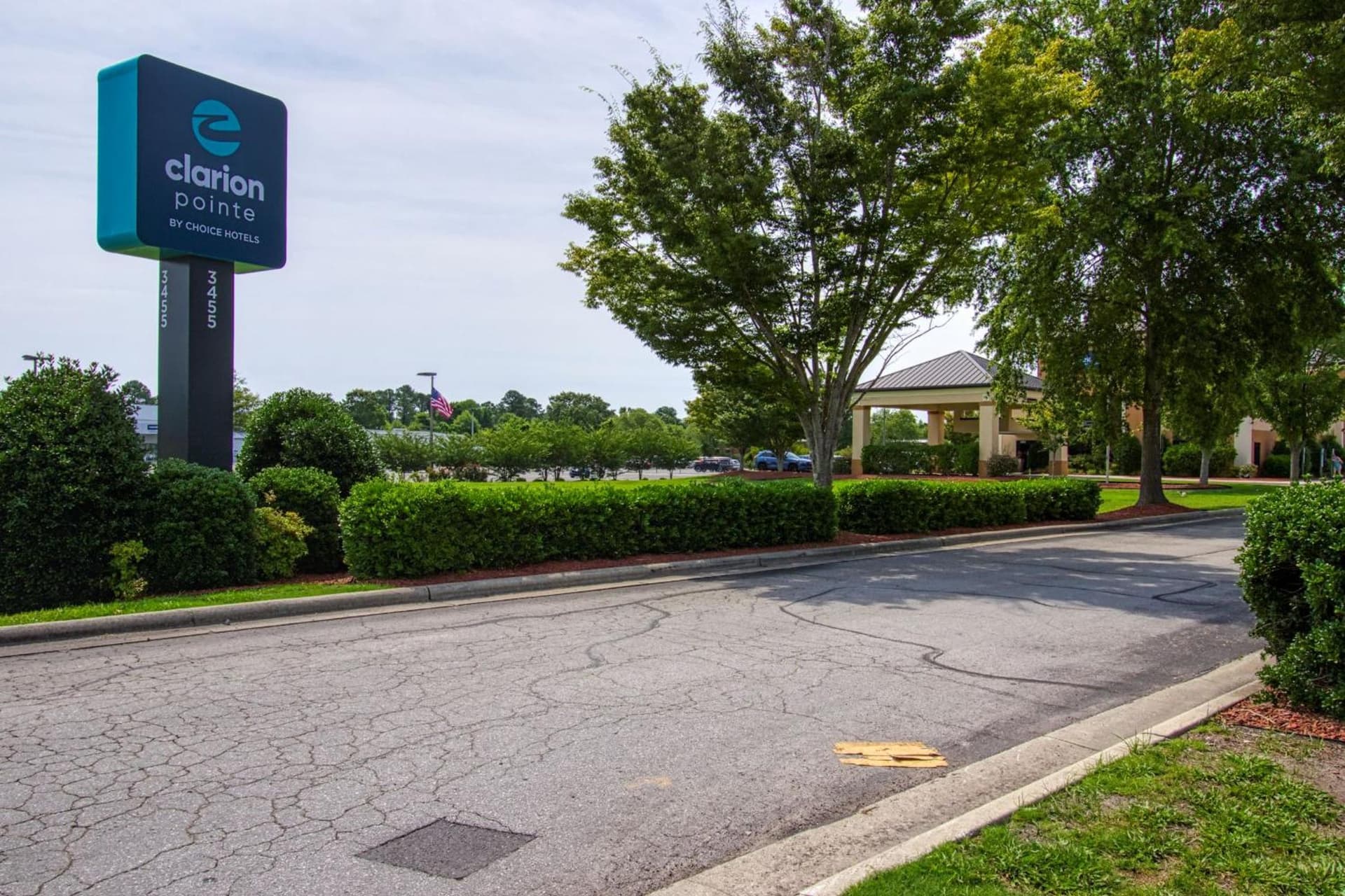 Clarion Pointe New Bern gallery photo in New Bern, NC — image 5