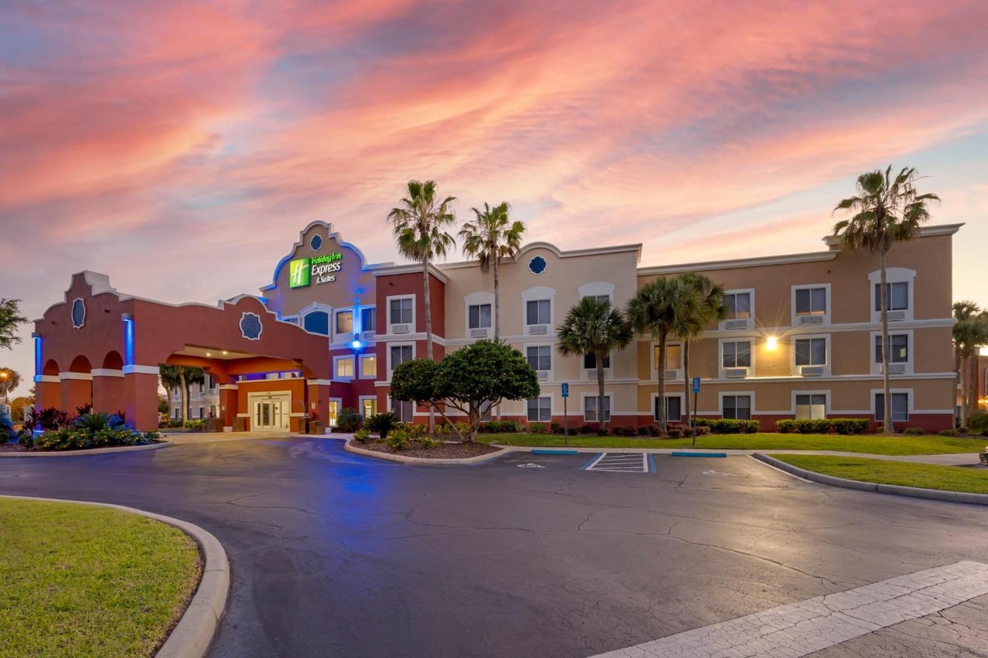 Holiday Inn Express Hotel & Suites - The Villages by IHG gallery photo in The Villages, FL — image 66
