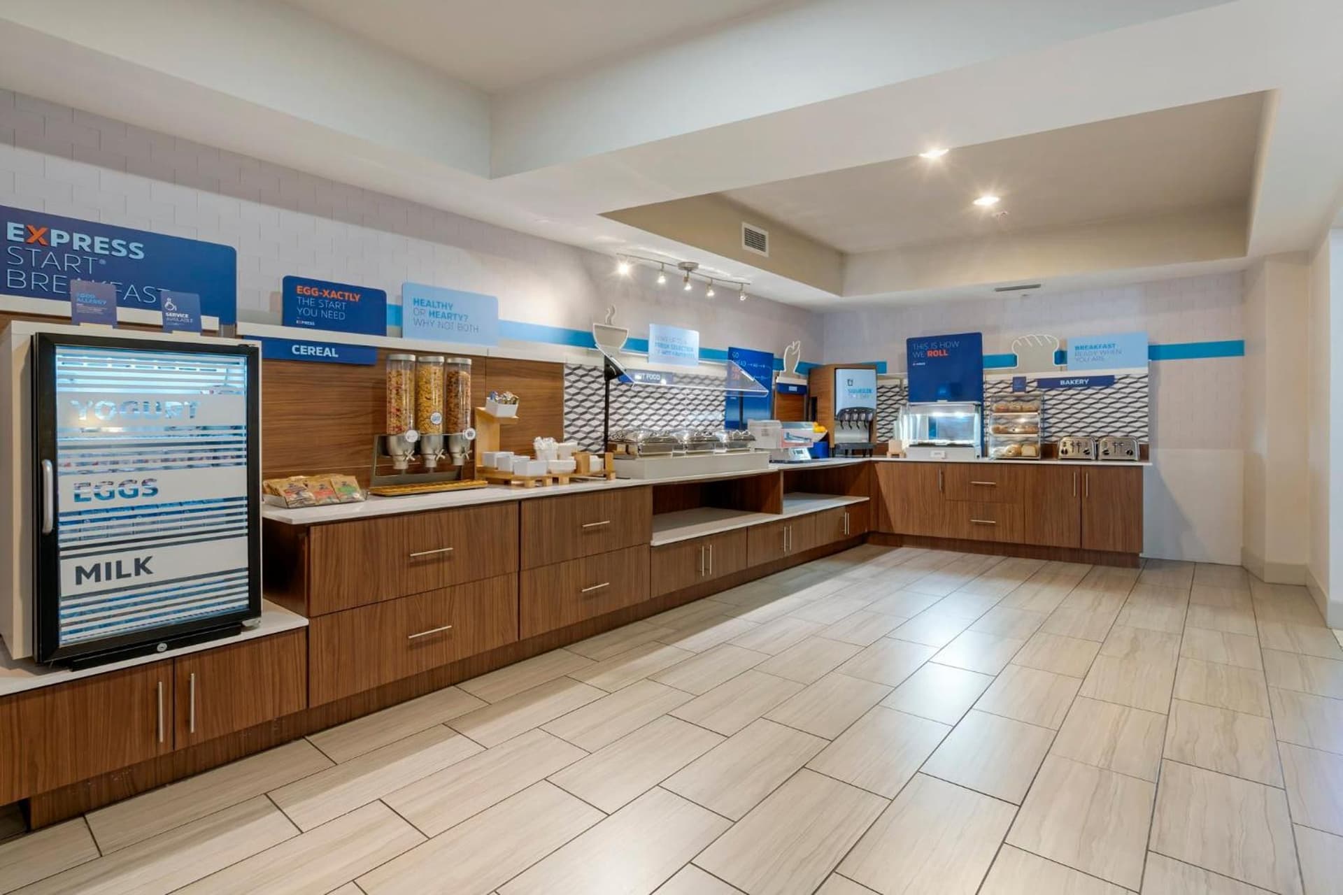Holiday Inn Express Hotel & Suites - The Villages by IHG gallery photo in The Villages, FL — image 92