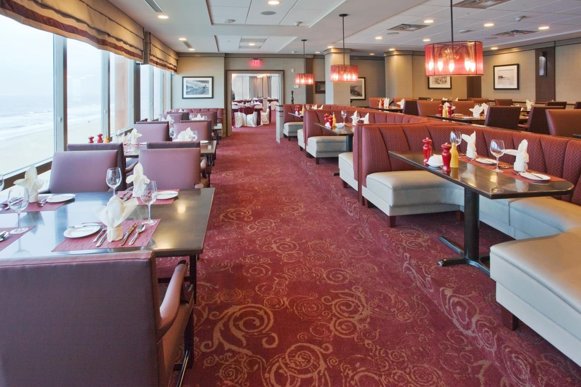 Holiday Inn & Suites Virginia Beach - North Beach by IHG property views in Virginia Beach, VA — gallery photo 3