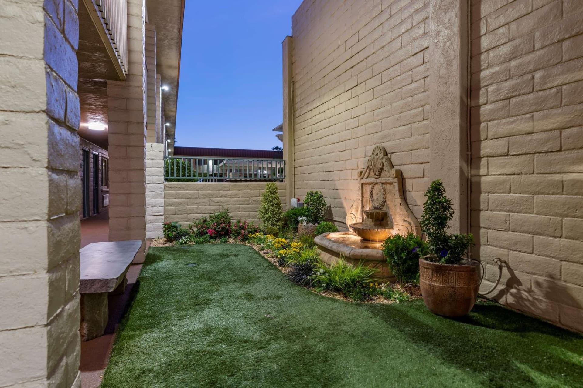 Best Western Plus Hilltop Inn gallery photo in Redding, CA — image 9