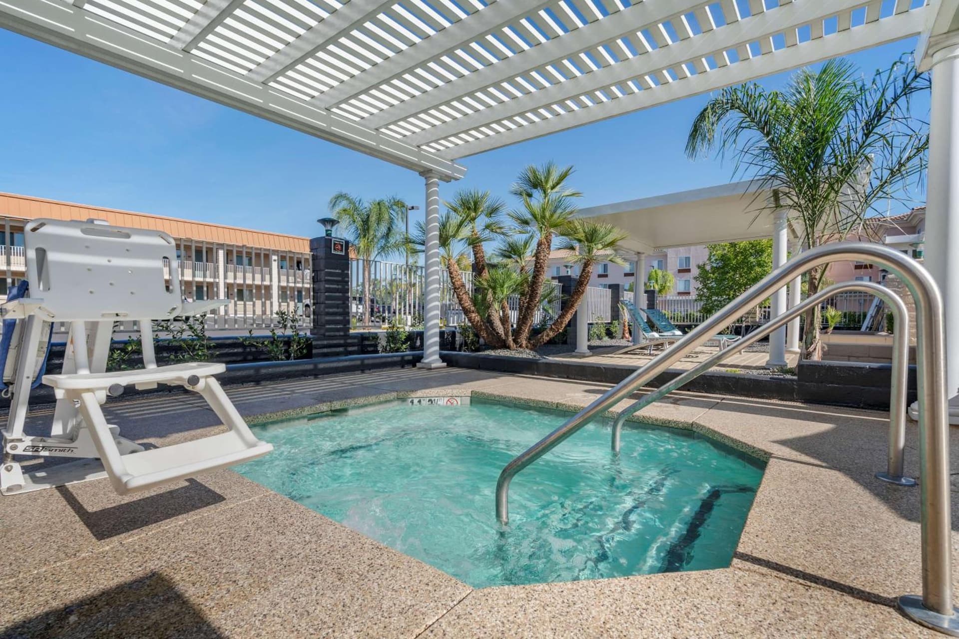 Best Western Plus Hilltop Inn gallery photo in Redding, CA — image 13