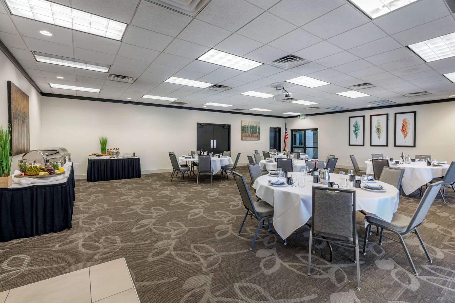 Best Western Plus Hilltop Inn gallery photo in Redding, CA — image 23