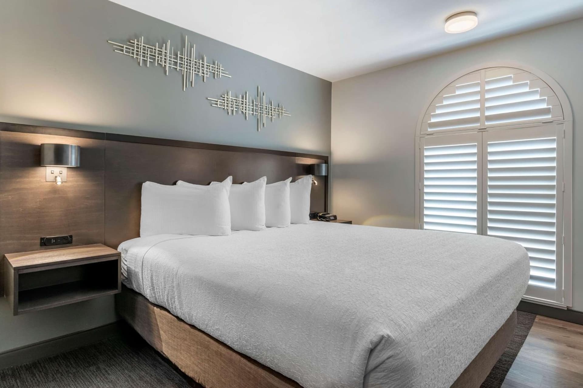 Best Western Plus Hilltop Inn gallery photo in Redding, CA — image 25