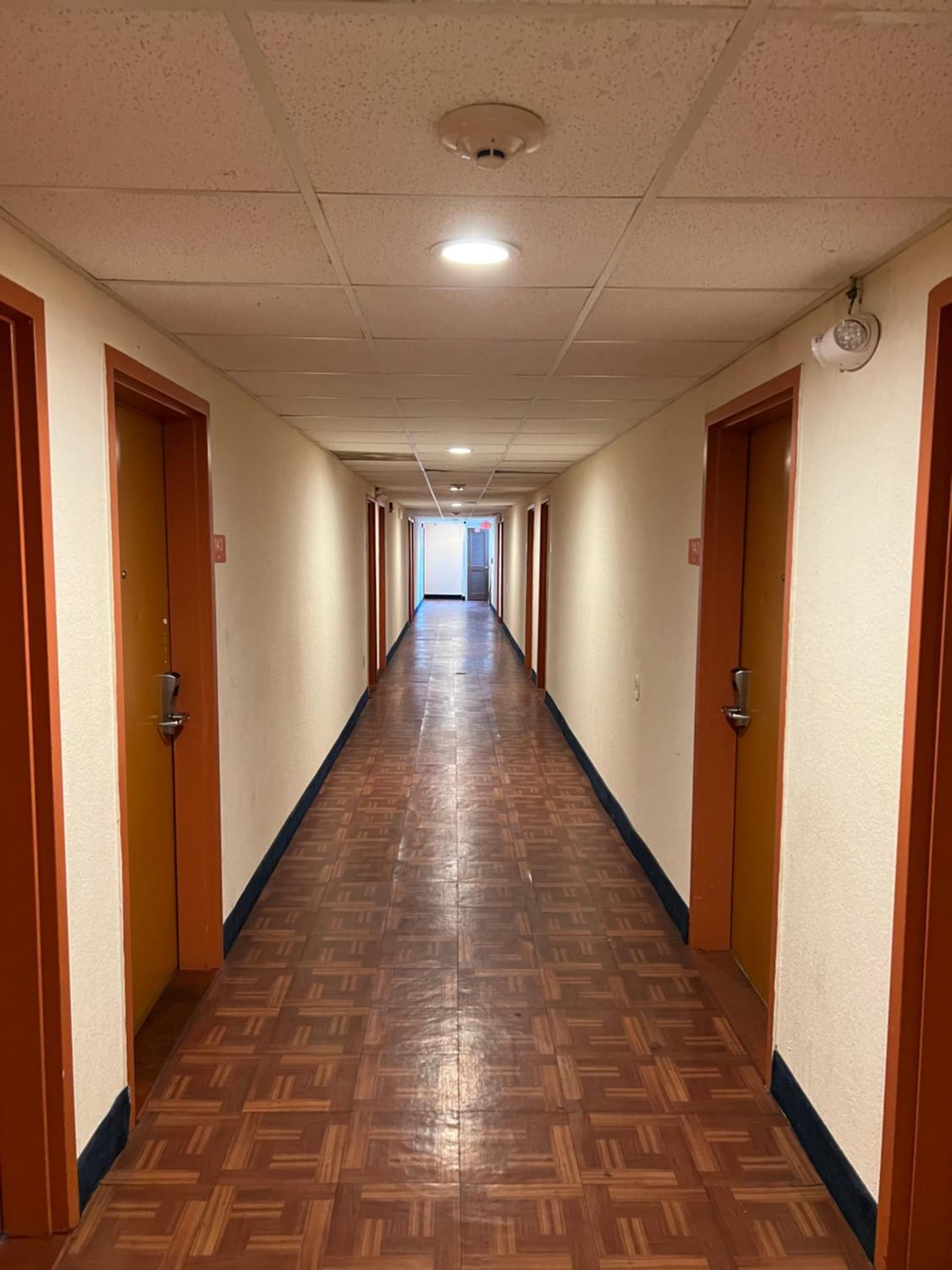 Metro Inn & Suites interior in Jacksonville, FL — gallery photo 2