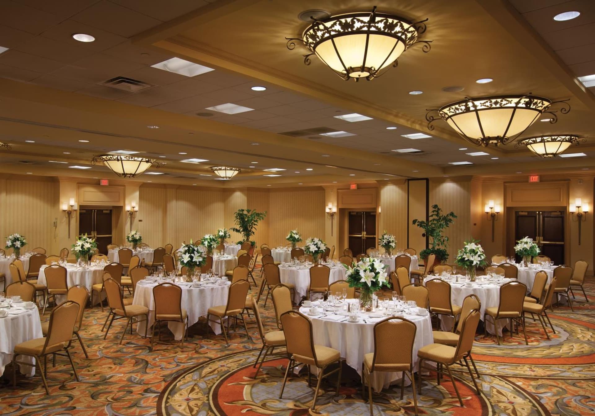 Anaheim Majestic Garden Hotel gallery photo in Anaheim, CA — image 16