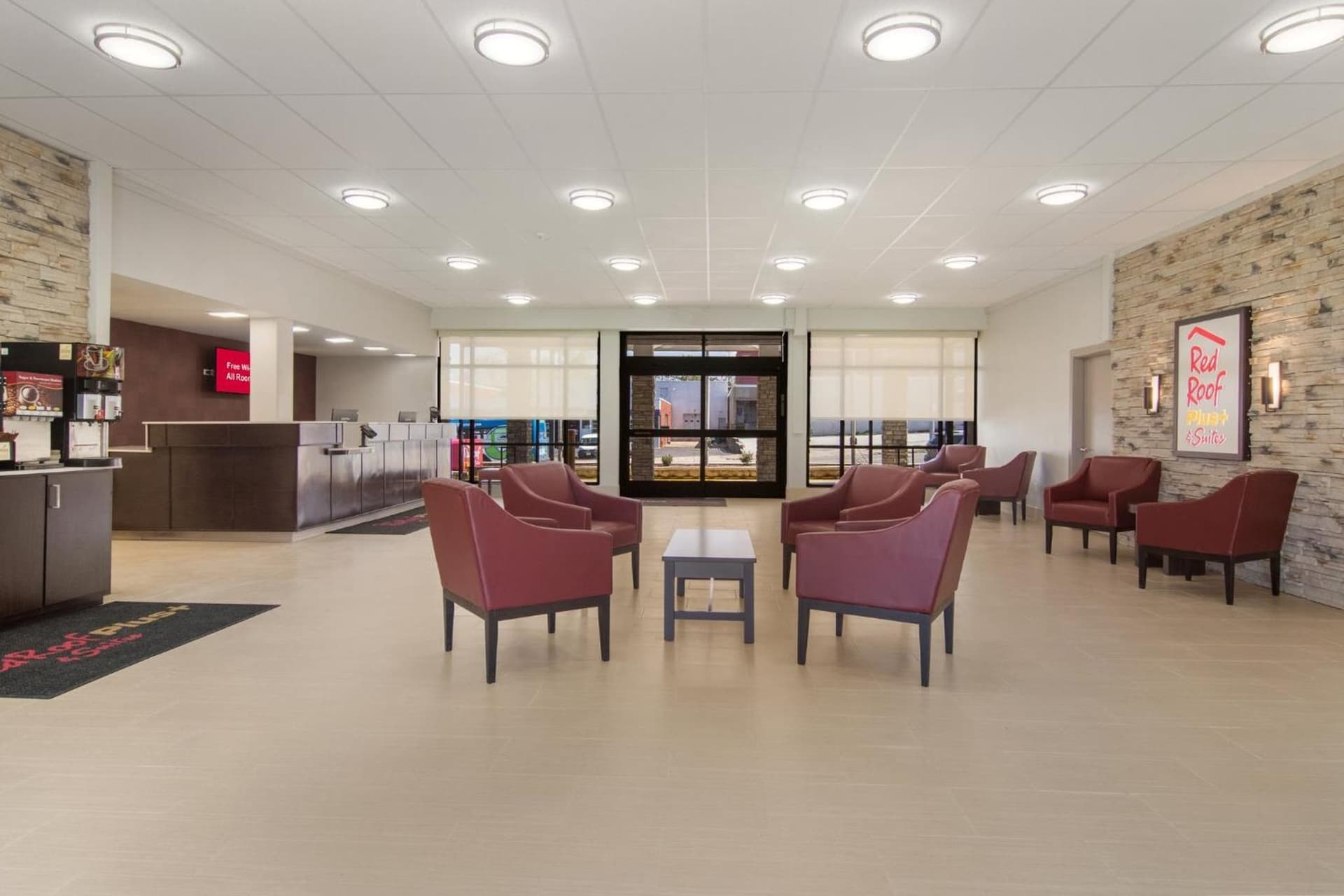 Red Roof Inn PLUS & Suites Erie gallery photo in Erie, PA — image 4