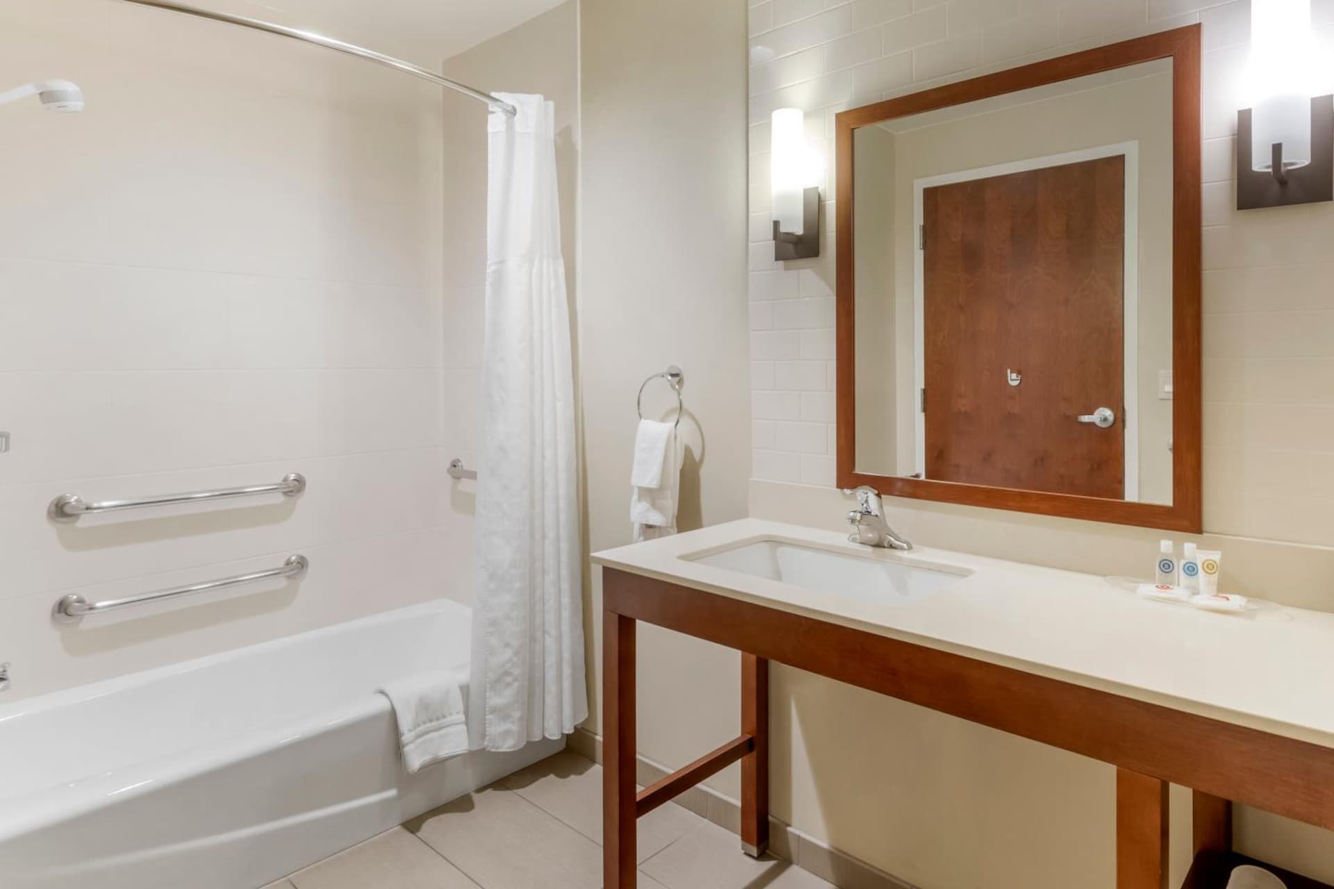 Comfort Suites St George - University Area gallery photo in St. George, UT — image 33