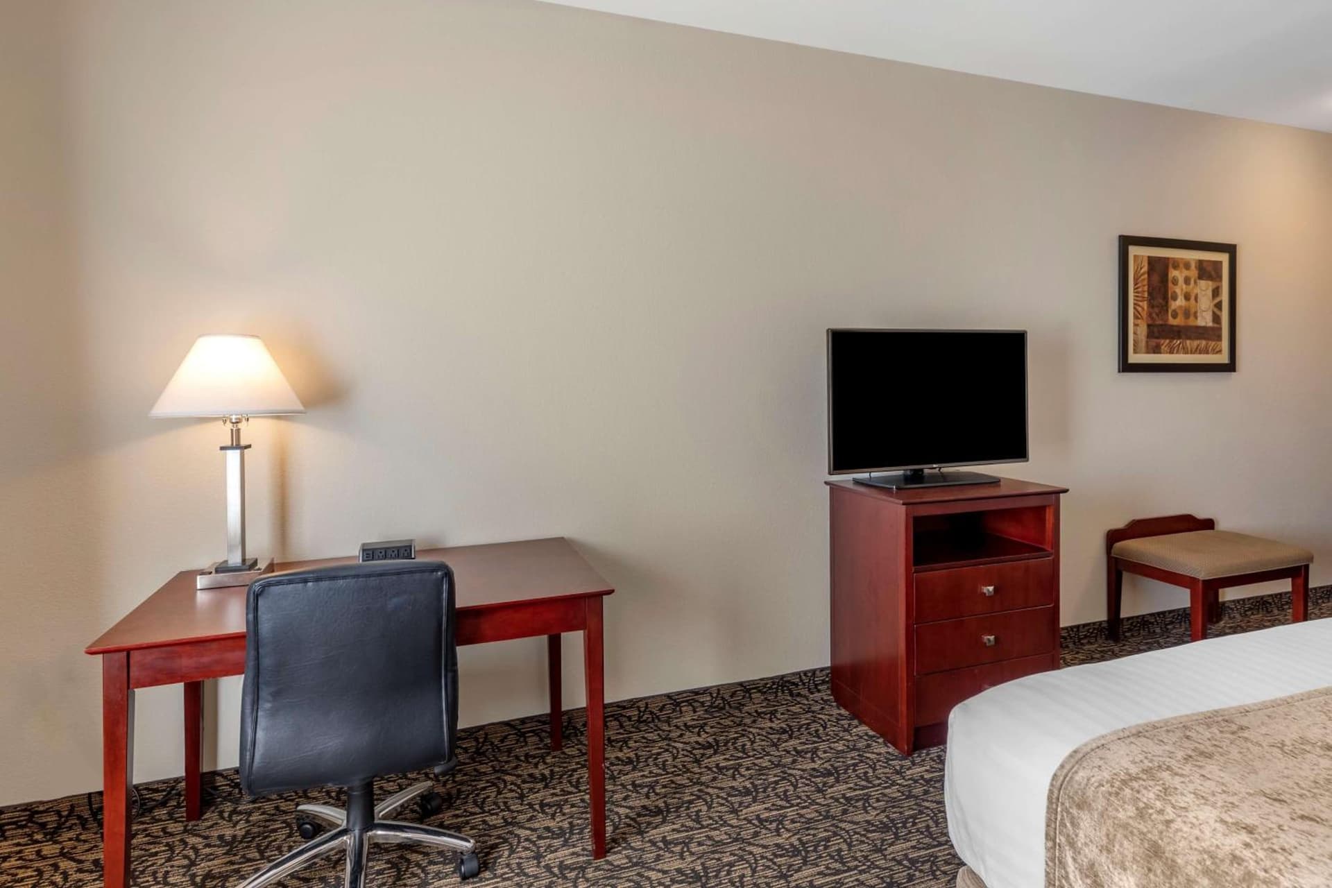 Best Western Plus Boulder Louisville property views in Louisville, CO — gallery photo 3