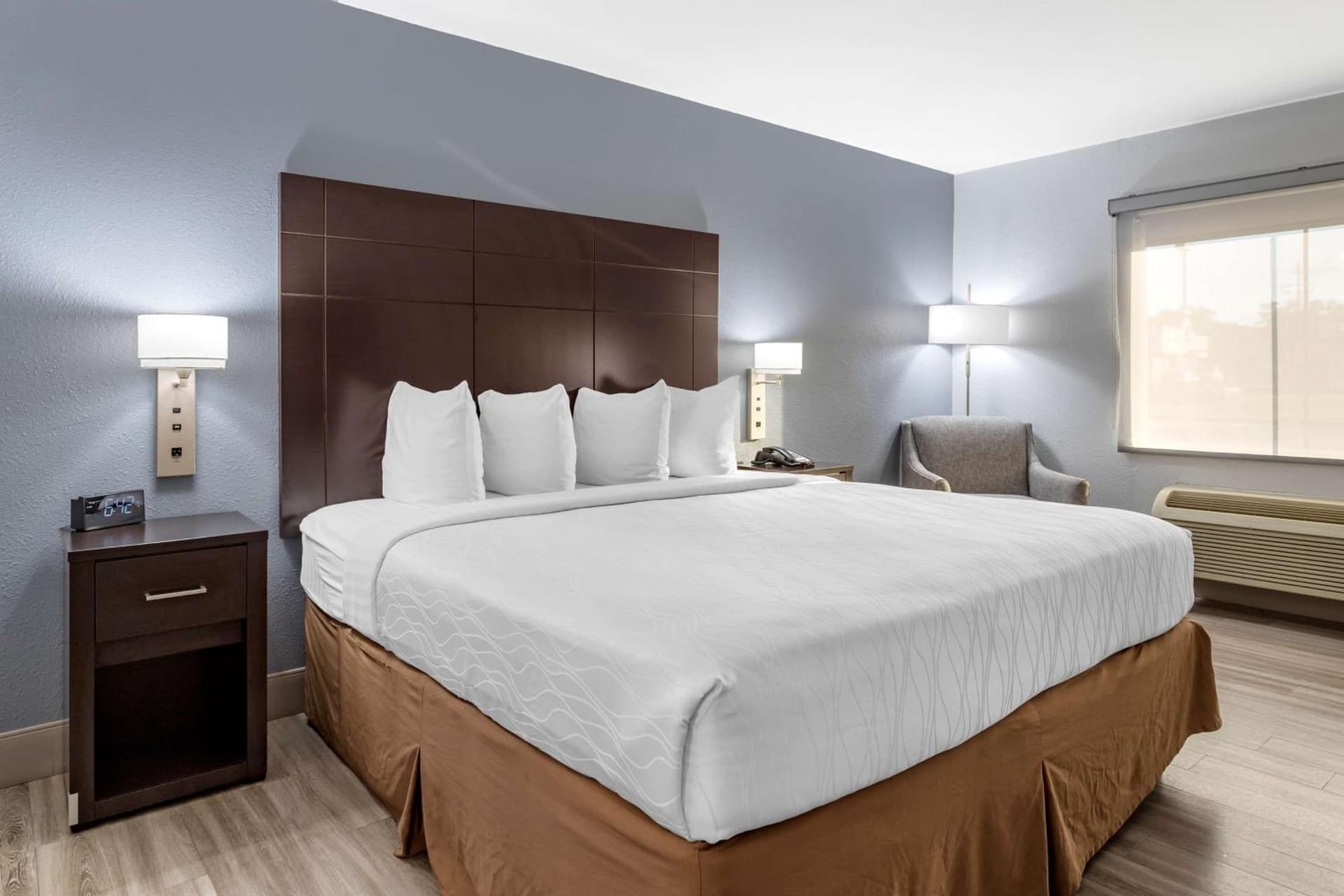 Best Western Plus Orange County gallery photo in Vidor, TX — image 5