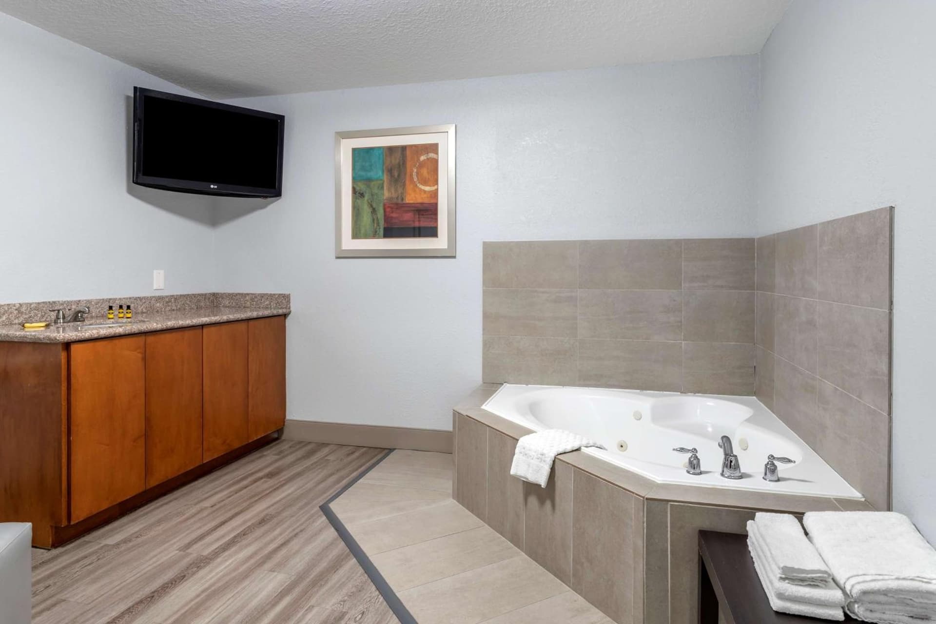 Best Western Plus Orange County gallery photo in Vidor, TX — image 8