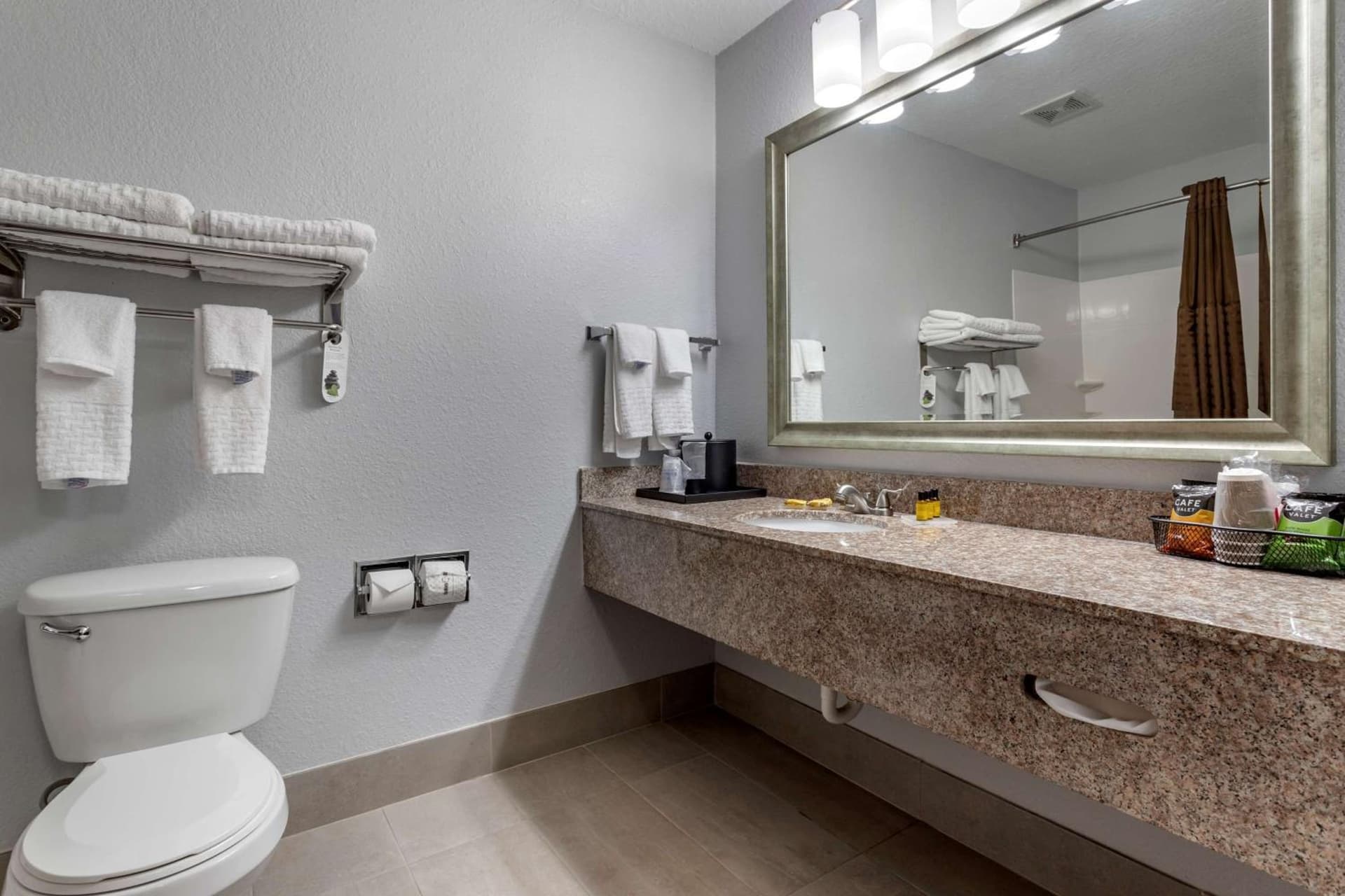 Best Western Plus Orange County gallery photo in Vidor, TX — image 14