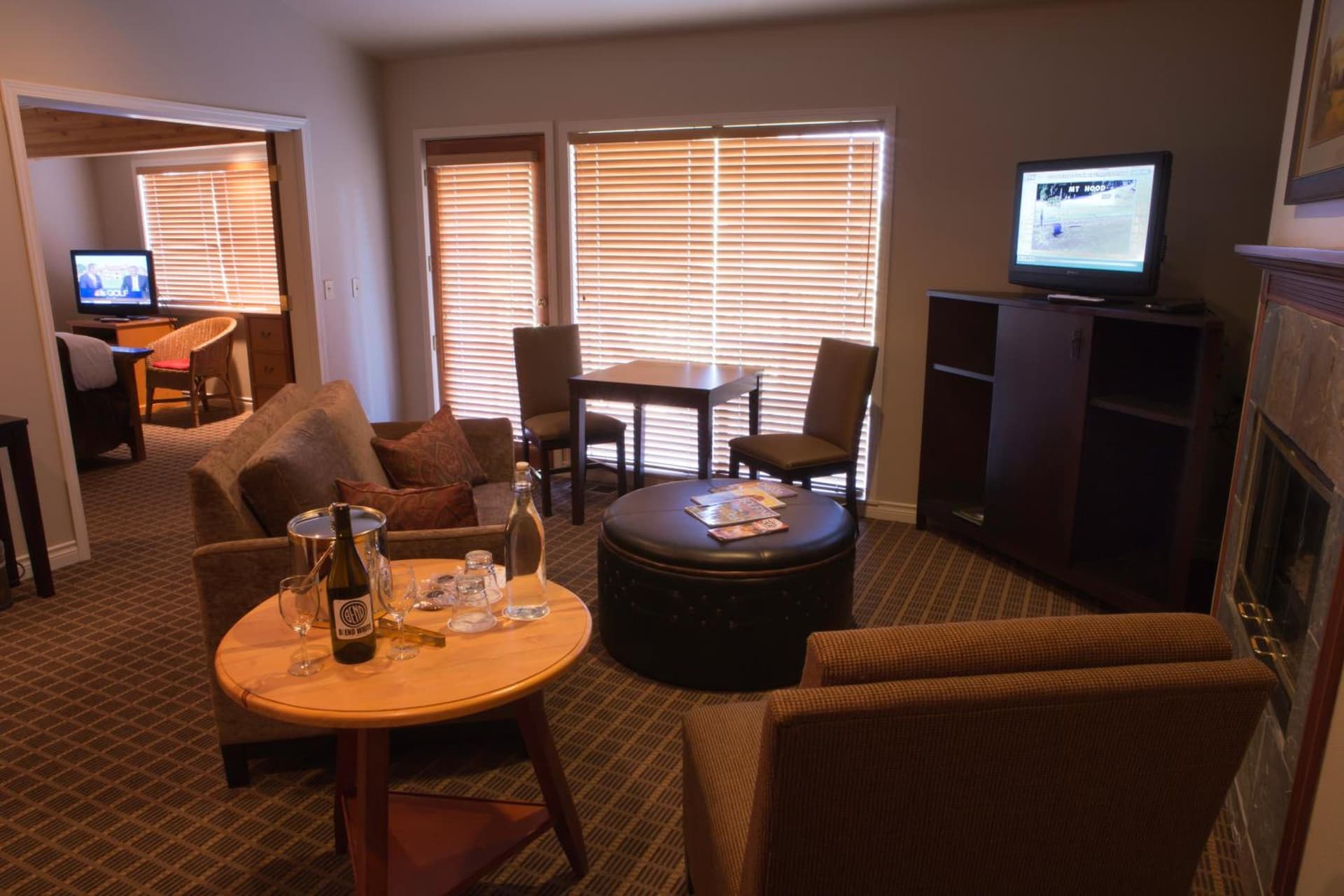Pine Ridge Inn gallery photo in Bend, OR — image 16