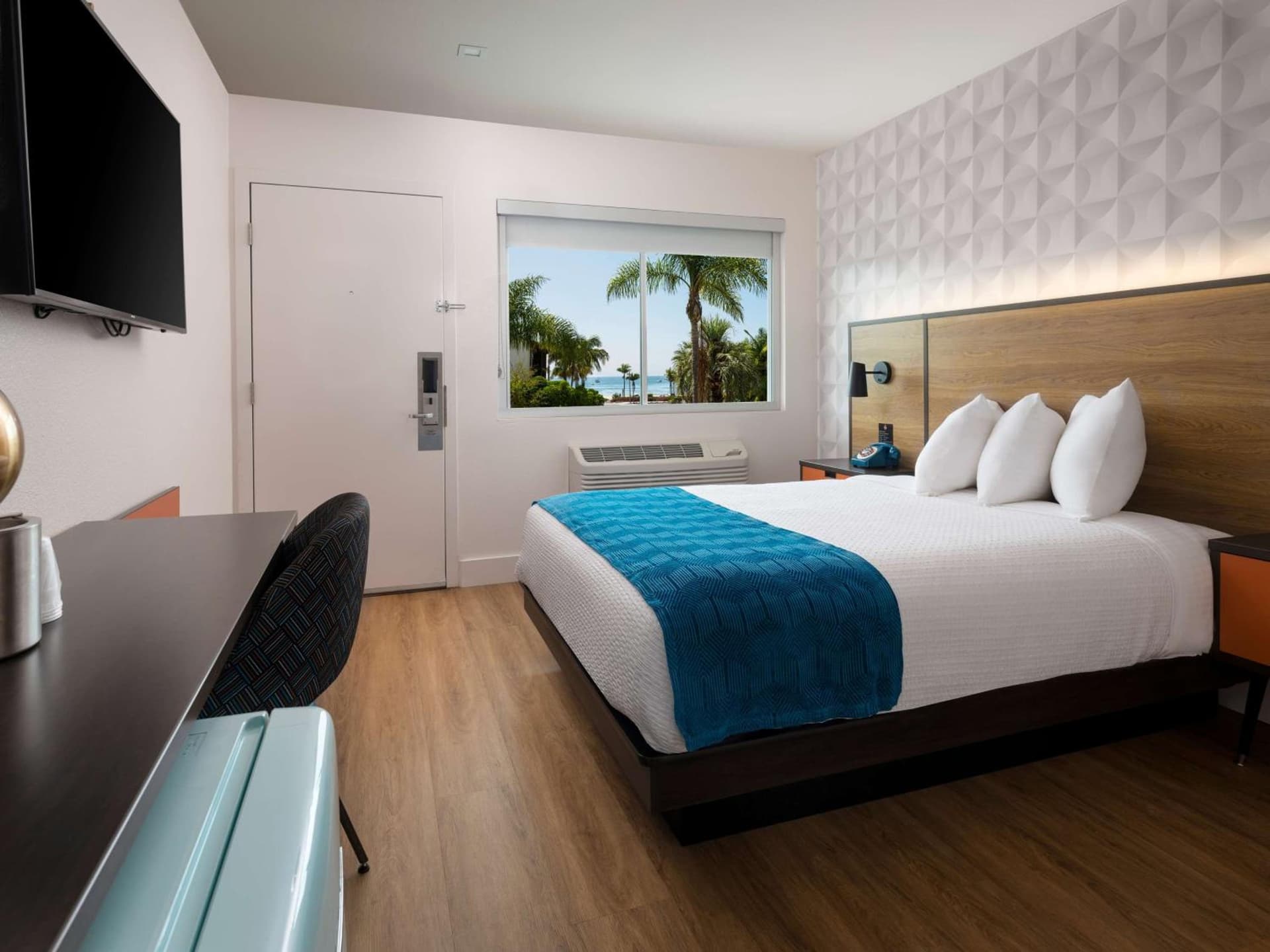Motel 6-Santa Barbara, CA - Beach gallery photo in Santa Barbara, CA — image 37