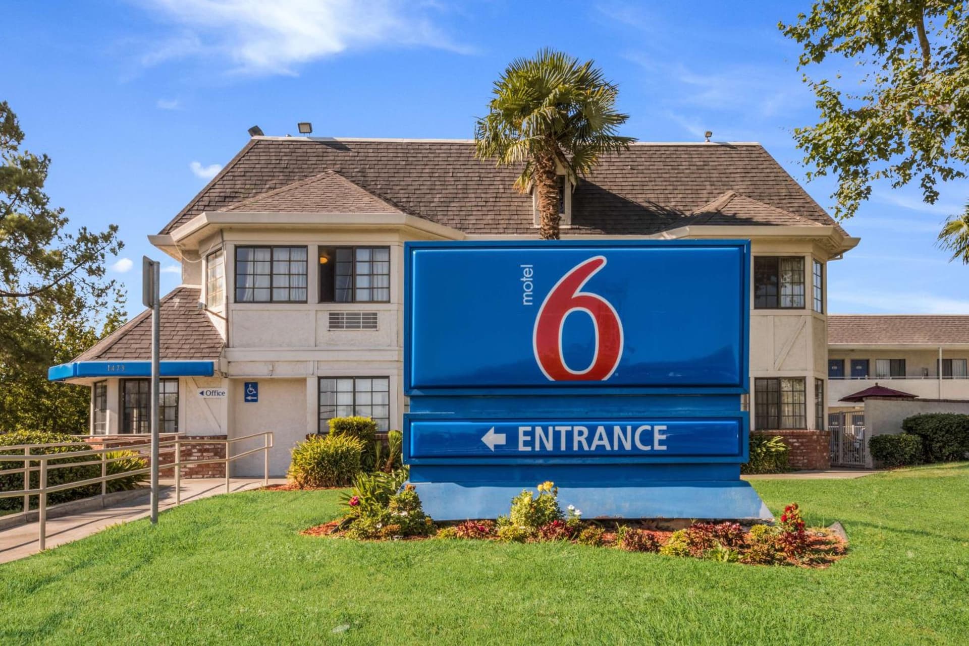 Motel 6-Fairfield, CA - North featured exterior or lobby in Fairfield, CA — similar hotel