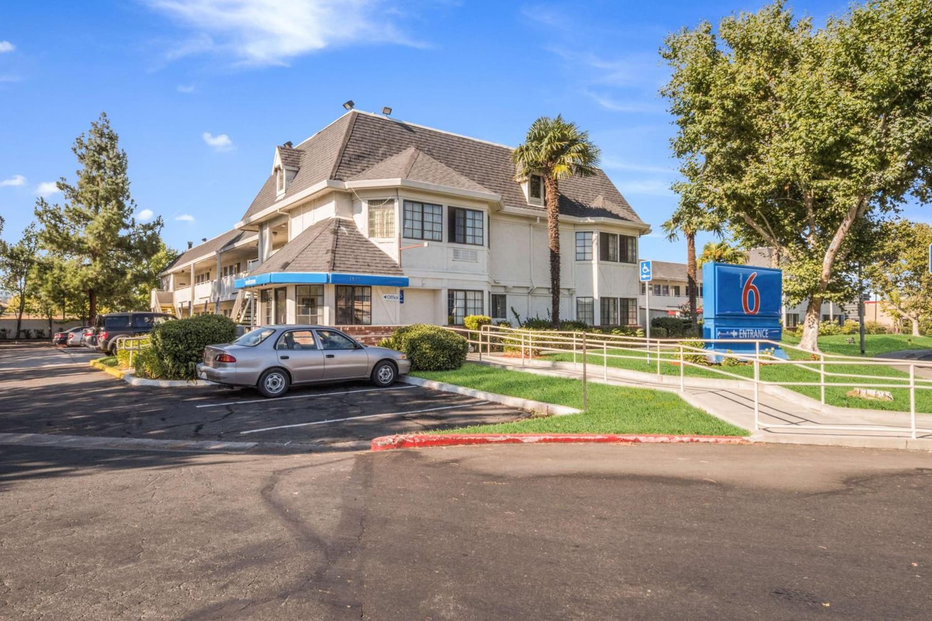 Motel 6-Fairfield, CA - North property views in Fairfield, CA — gallery photo 3