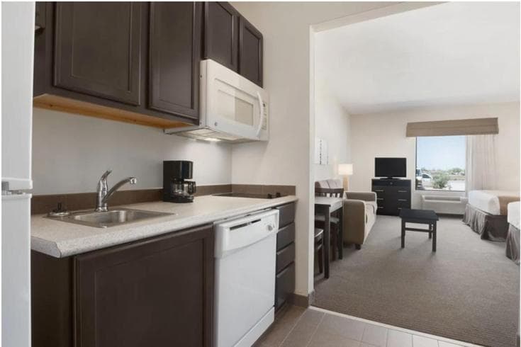 PetroStay Inn & Suites Cotulla property views in Cotulla, TX — gallery photo 3