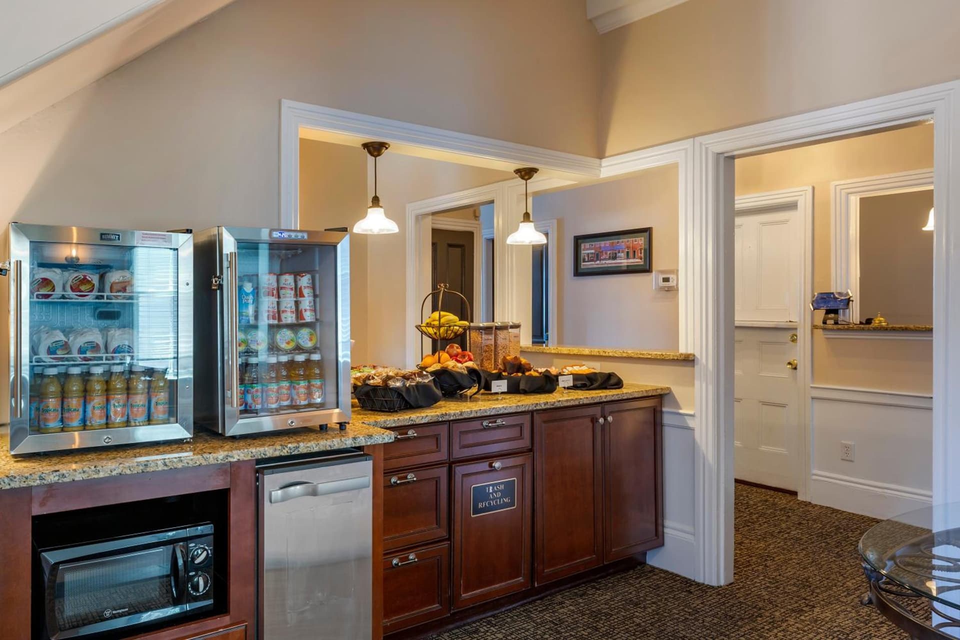 Essex Street Inn & Suites, an Ascend Collection Hotel gallery photo in Newburyport, MA — image 56