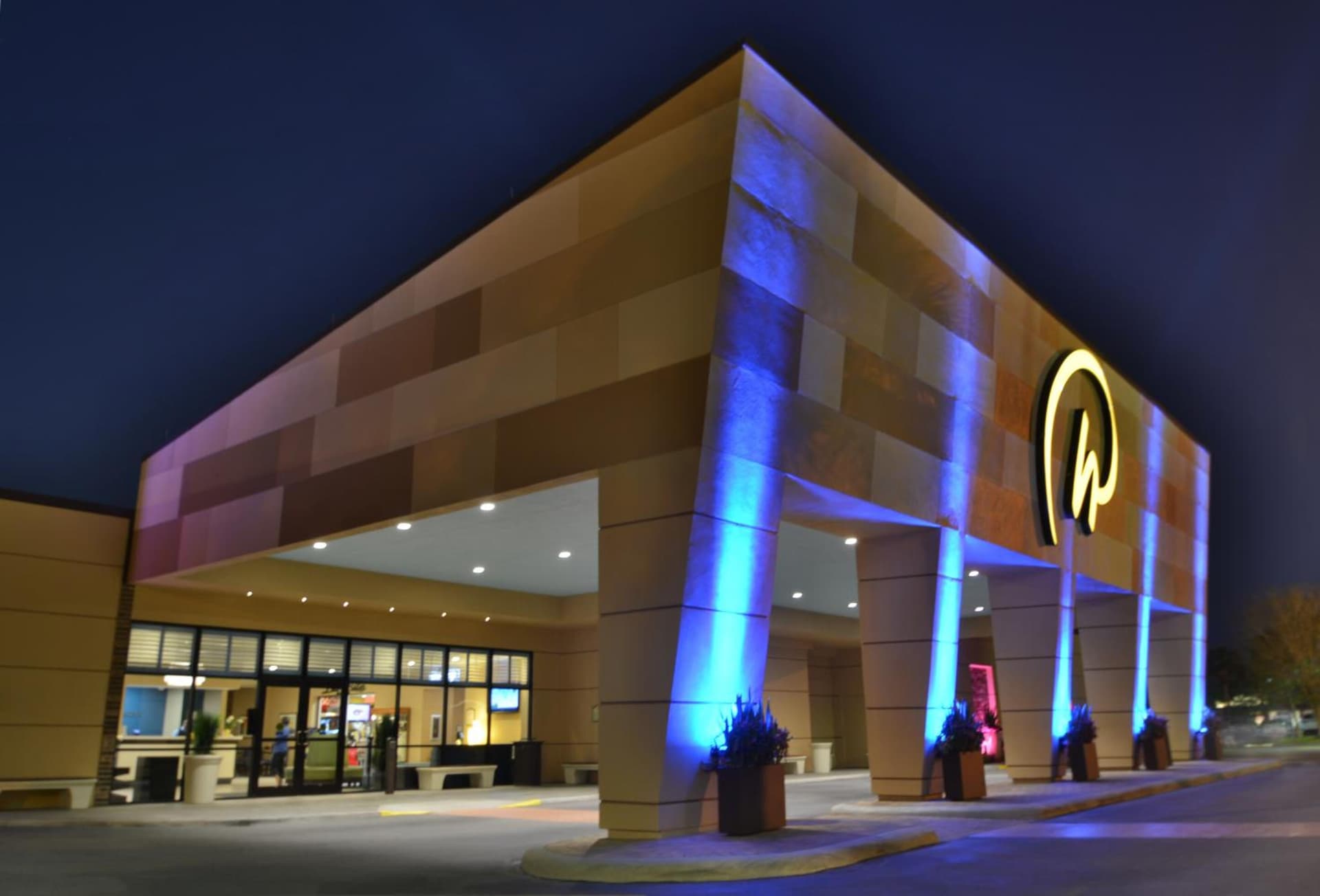 Rosen Inn International Near The Parks exterior or lobby in Orlando, FL — main listing photo