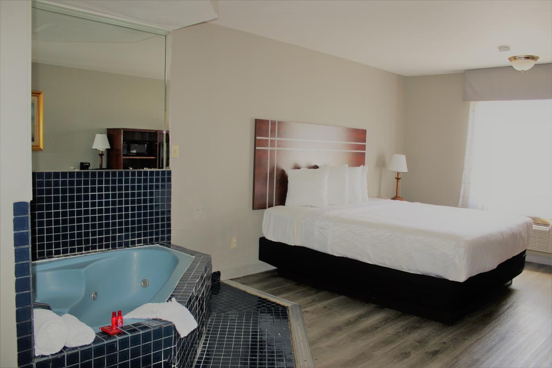 Rancho San Diego Inn & Suites gallery photo in El Cajon, CA — image 15