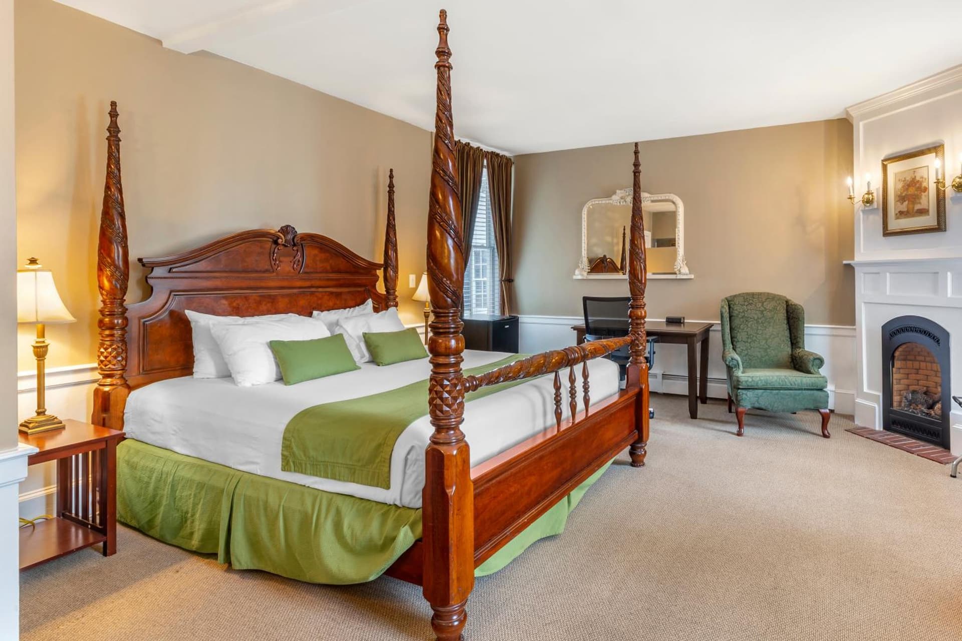Essex Street Inn & Suites, an Ascend Collection Hotel gallery photo in Newburyport, MA — image 41
