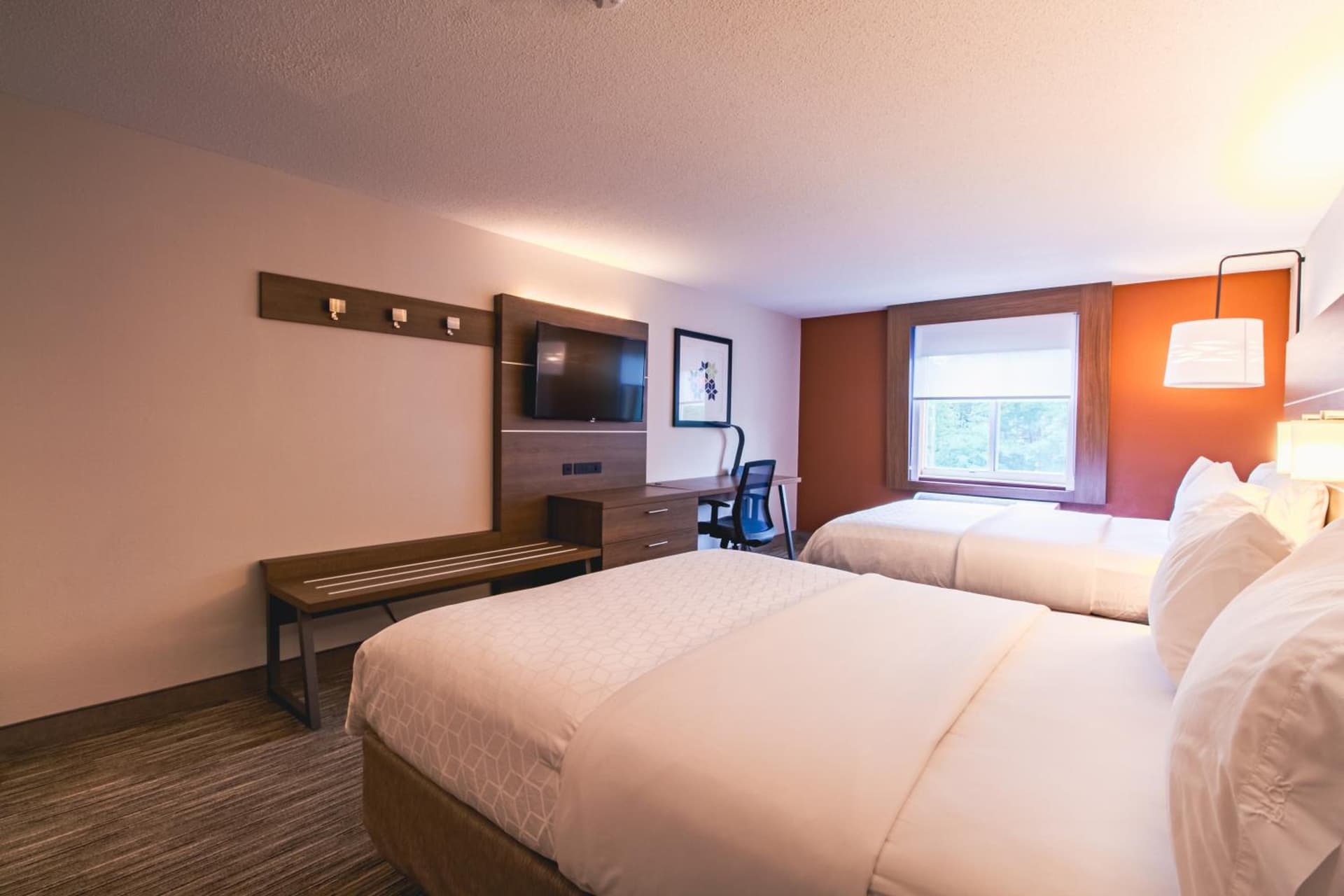 Holiday Inn Express & Suites - Lincoln East - White Mountains by IHG gallery photo in Lincoln — image 7
