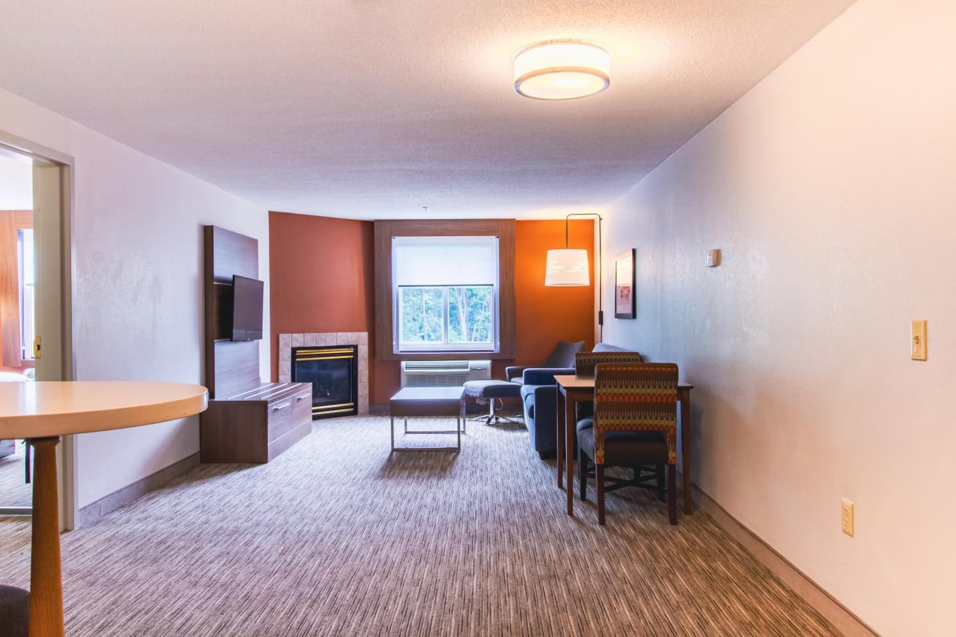 Holiday Inn Express & Suites - Lincoln East - White Mountains by IHG gallery photo in Lincoln — image 50