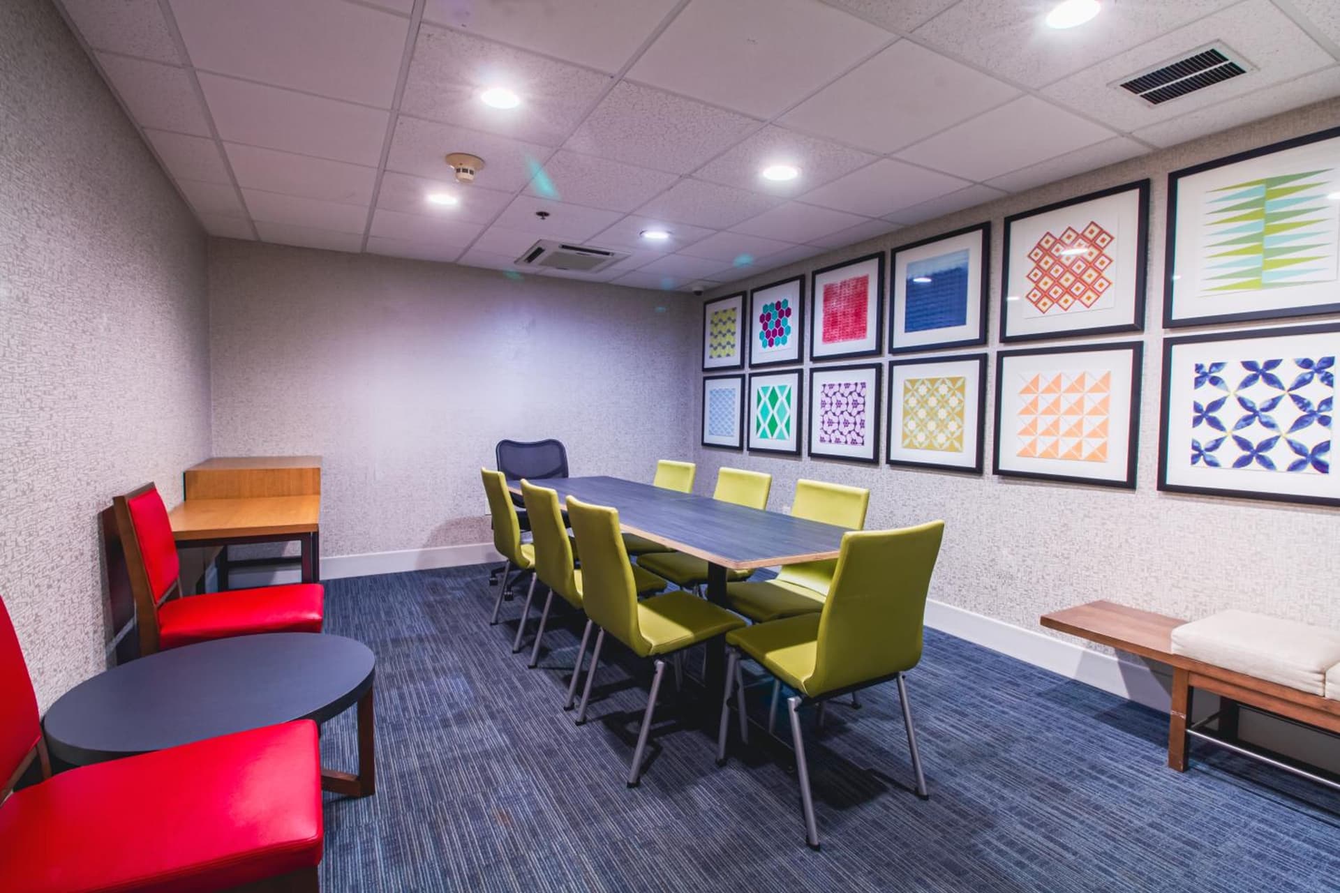 Holiday Inn Express & Suites - Lincoln East - White Mountains by IHG gallery photo in Lincoln — image 39