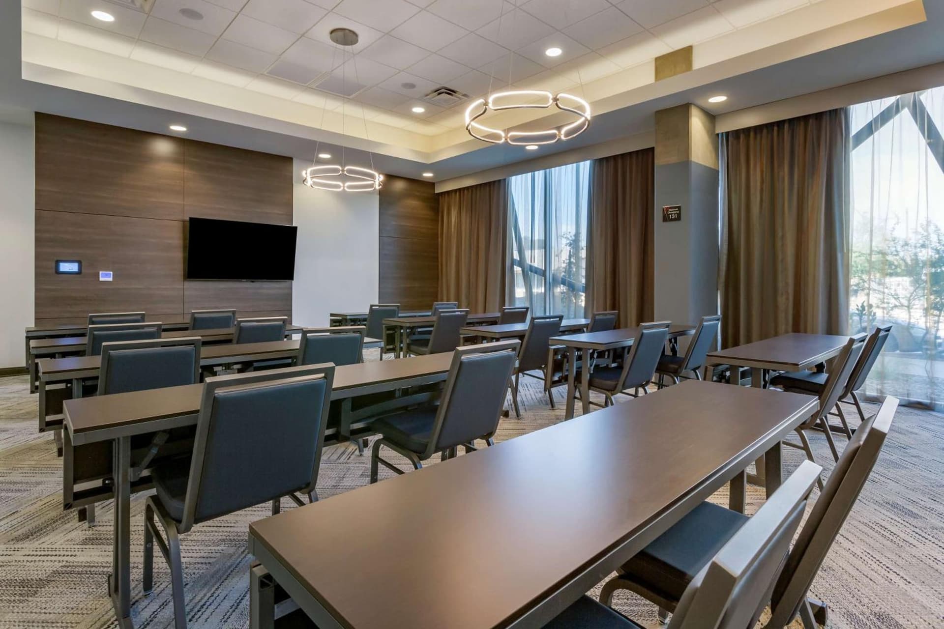 Vīb Hotel by Best Western Phoenix - Tempe gallery photo in Tempe, AZ — image 29