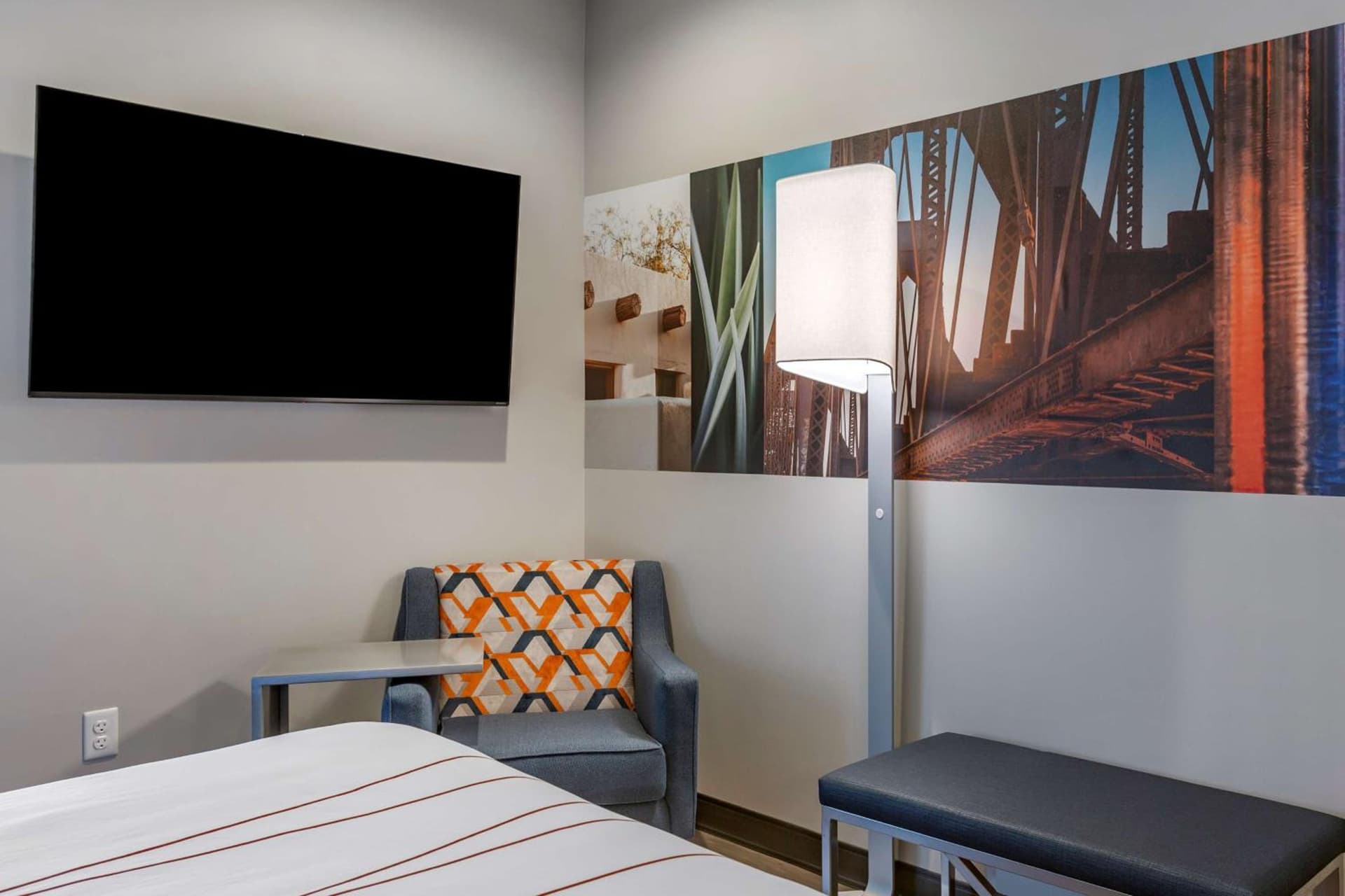 Vīb Hotel by Best Western Phoenix - Tempe gallery photo in Tempe, AZ — image 25