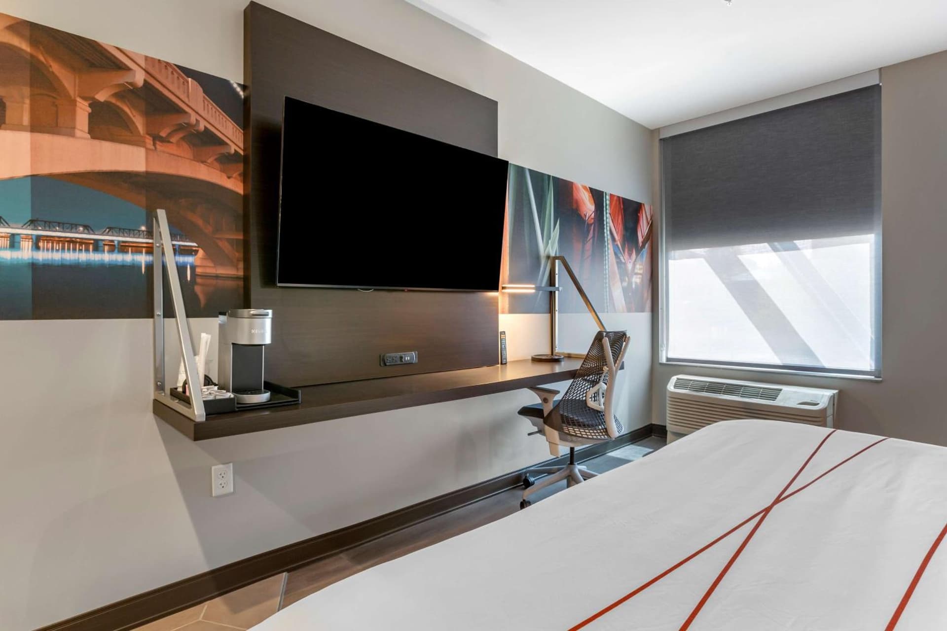 Vīb Hotel by Best Western Phoenix - Tempe gallery photo in Tempe, AZ — image 11
