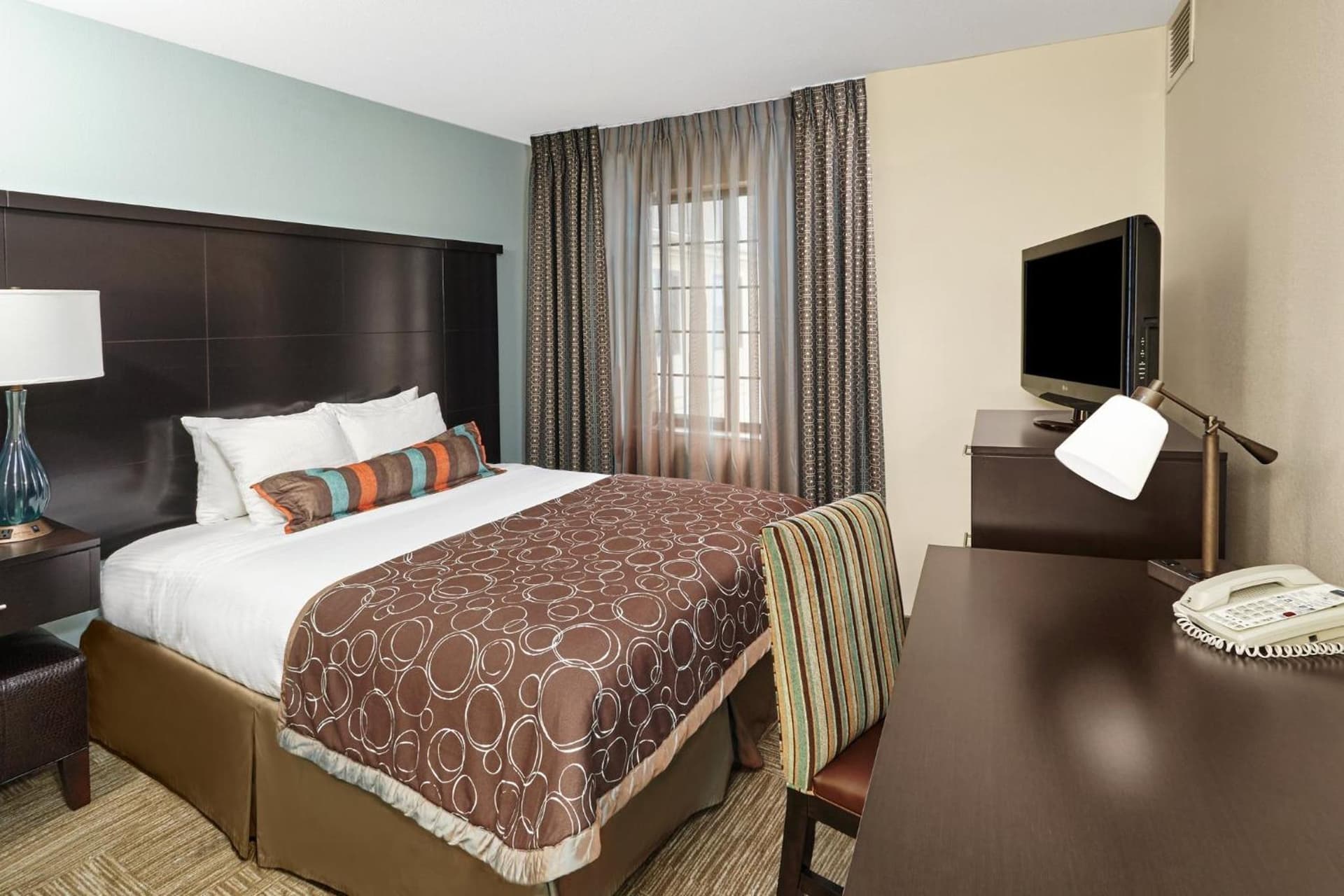 Staybridge Suites Lincolnshire by IHG gallery photo in Lincolnshire, IL — image 9