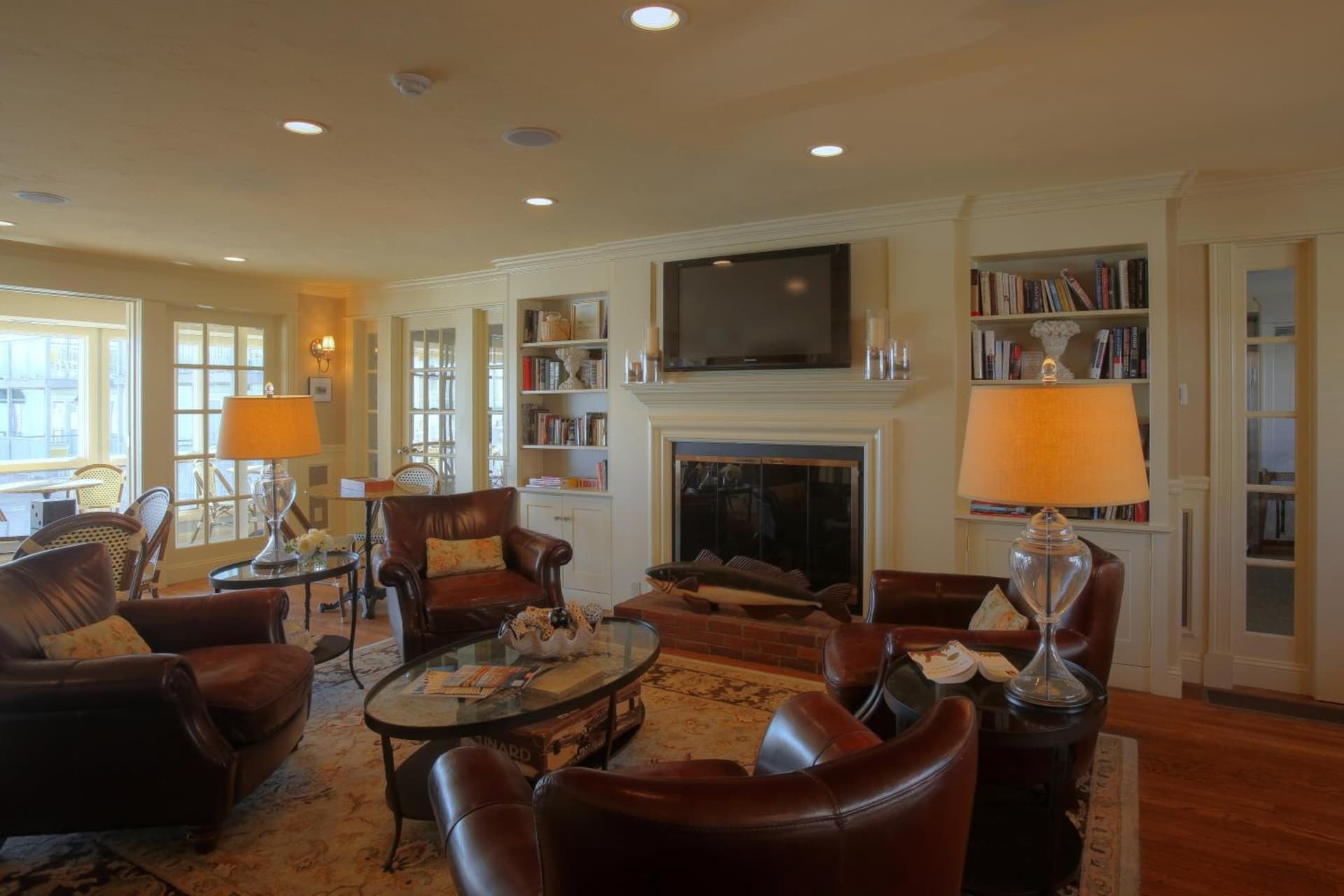 Anchor In Distinctive Waterfront Lodging gallery photo in Hyannis — image 68