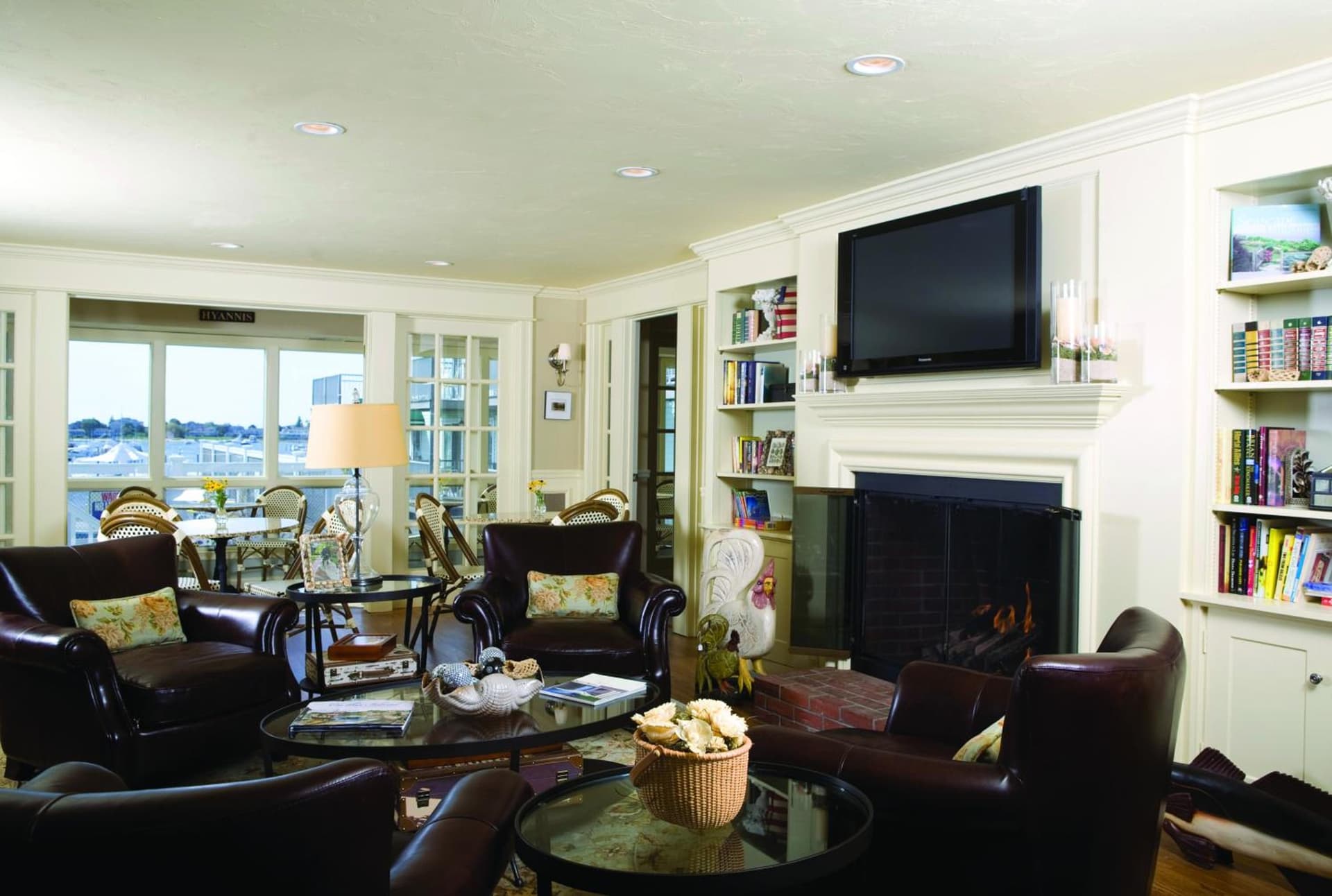 Anchor In Distinctive Waterfront Lodging gallery photo in Hyannis — image 10