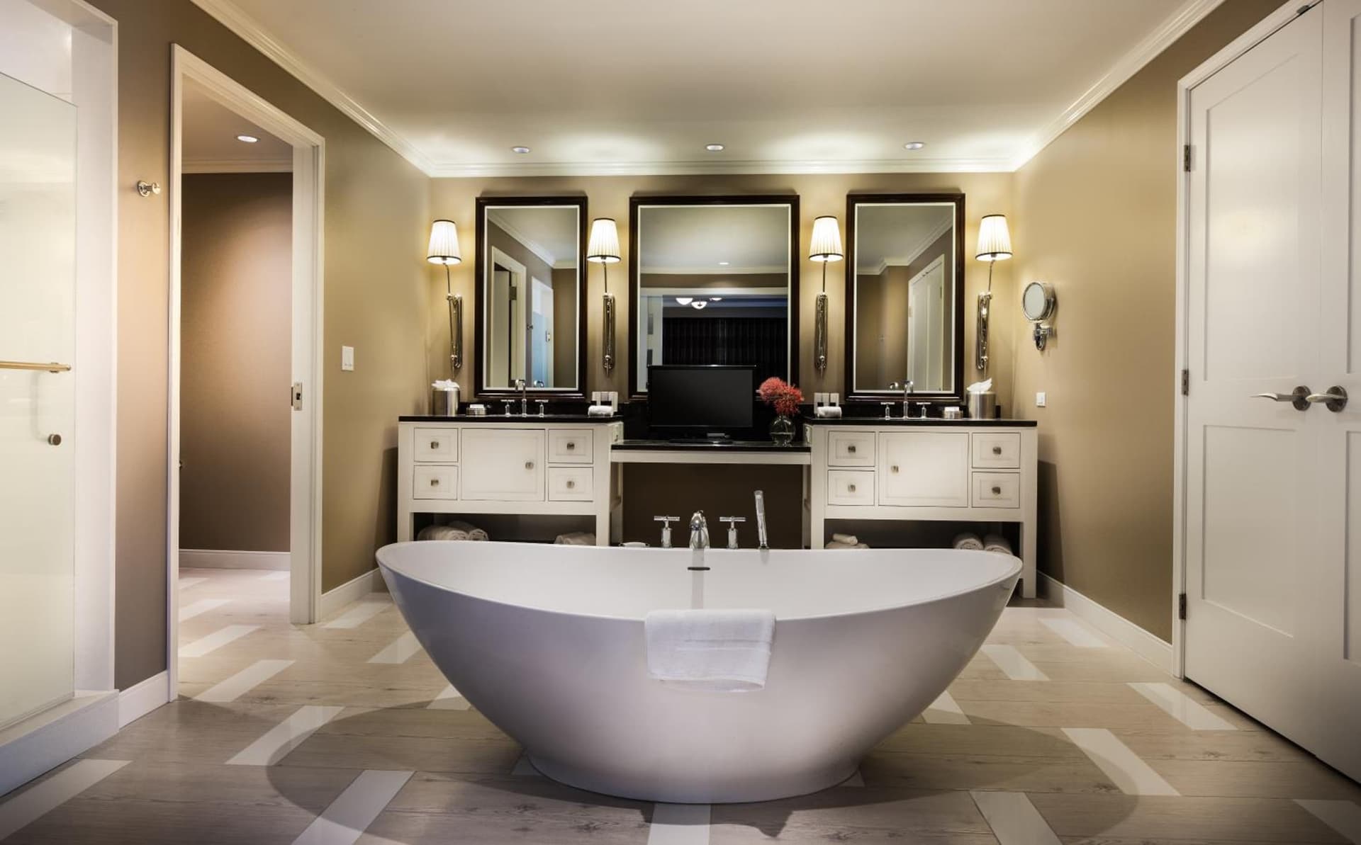 Golden Nugget Lake Charles interior in Lake Charles, LA — gallery photo 2