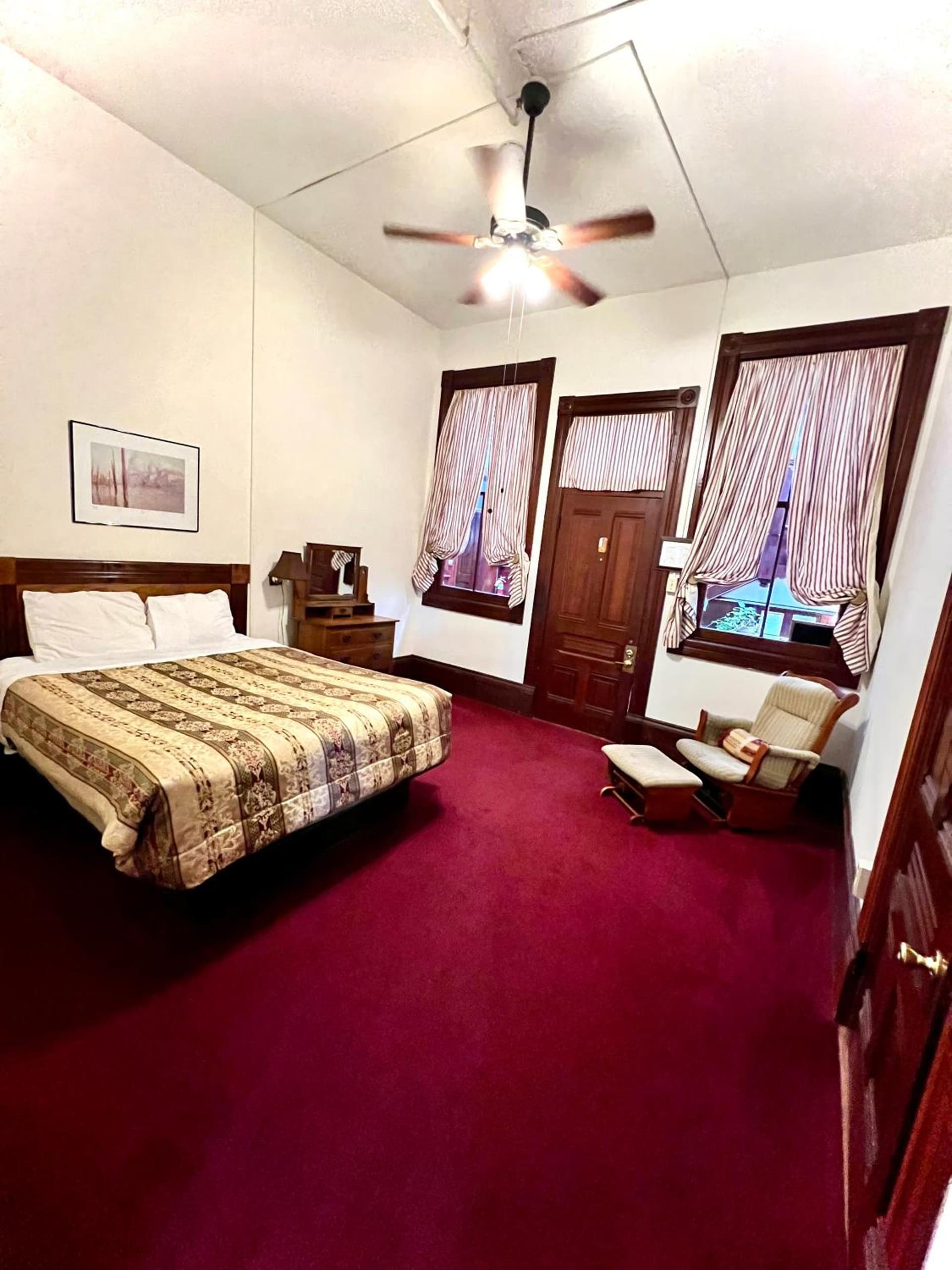 The Monarch Hotel gallery photo in Port Townsend, WA — image 33