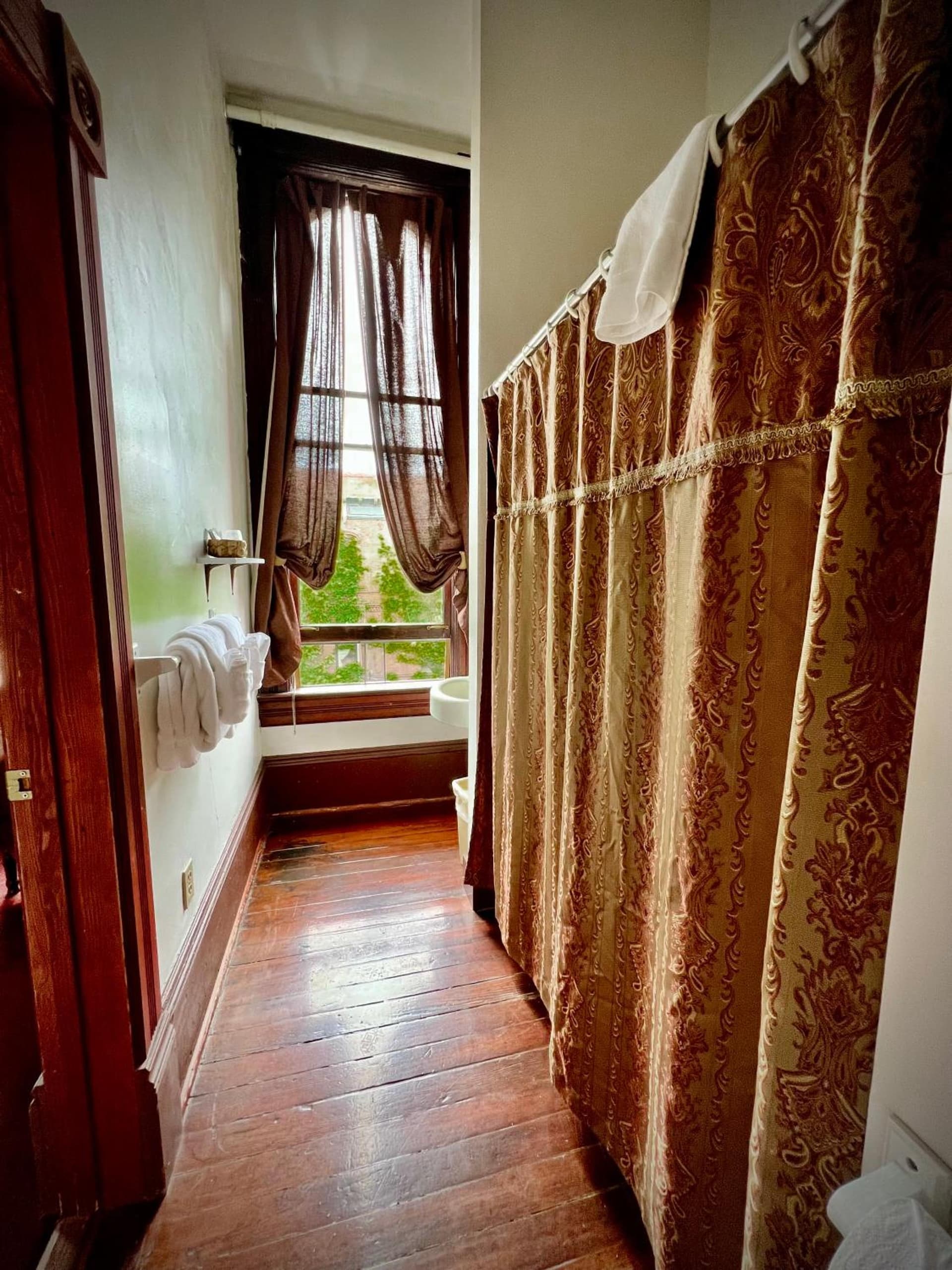 The Monarch Hotel gallery photo in Port Townsend, WA — image 71