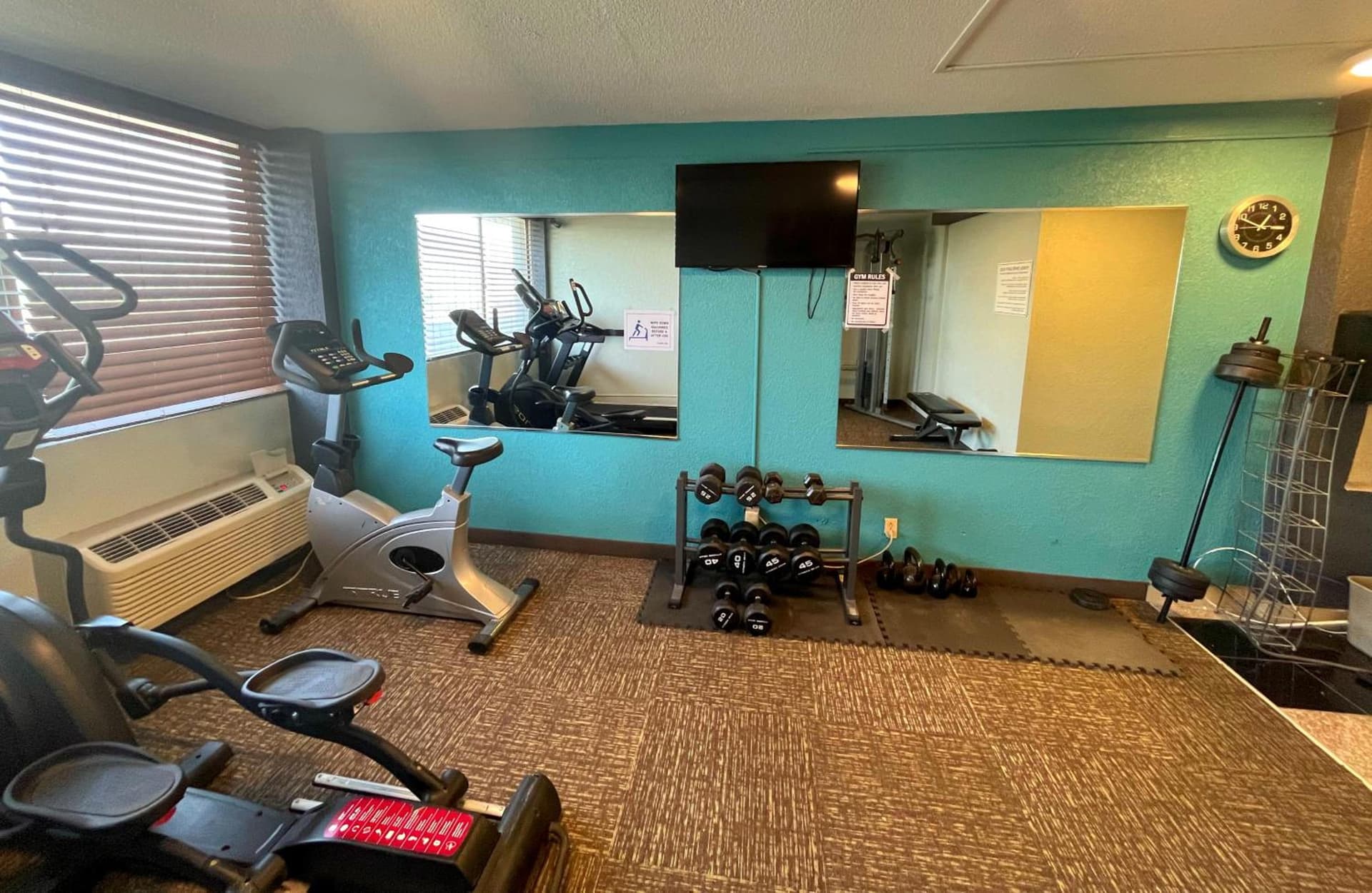 Quality Inn & Suites Cincinnati Downtown Area property views in Cincinnati, OH — gallery photo 3