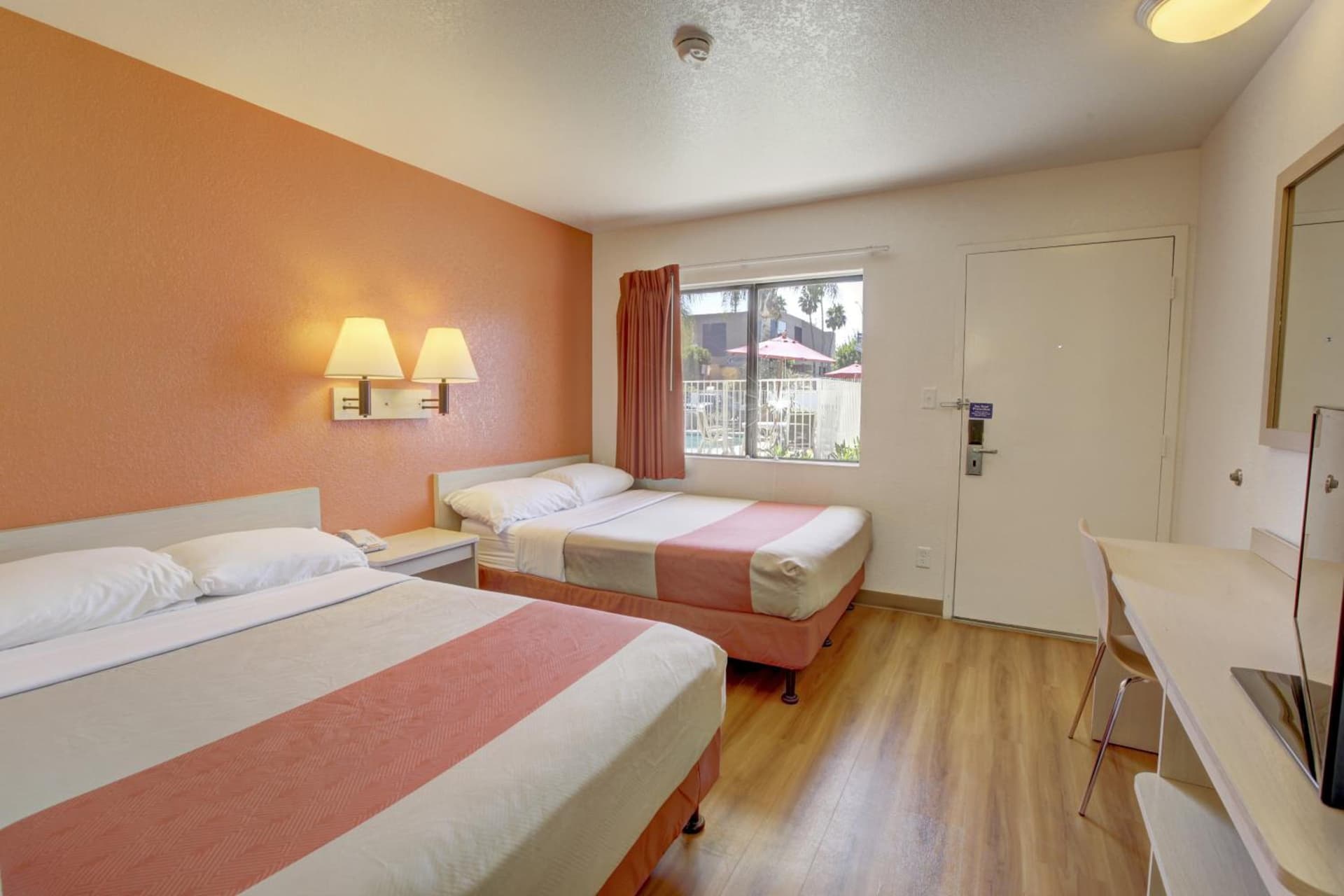 Motel 6-Corona, CA gallery photo in Corona, CA — image 9