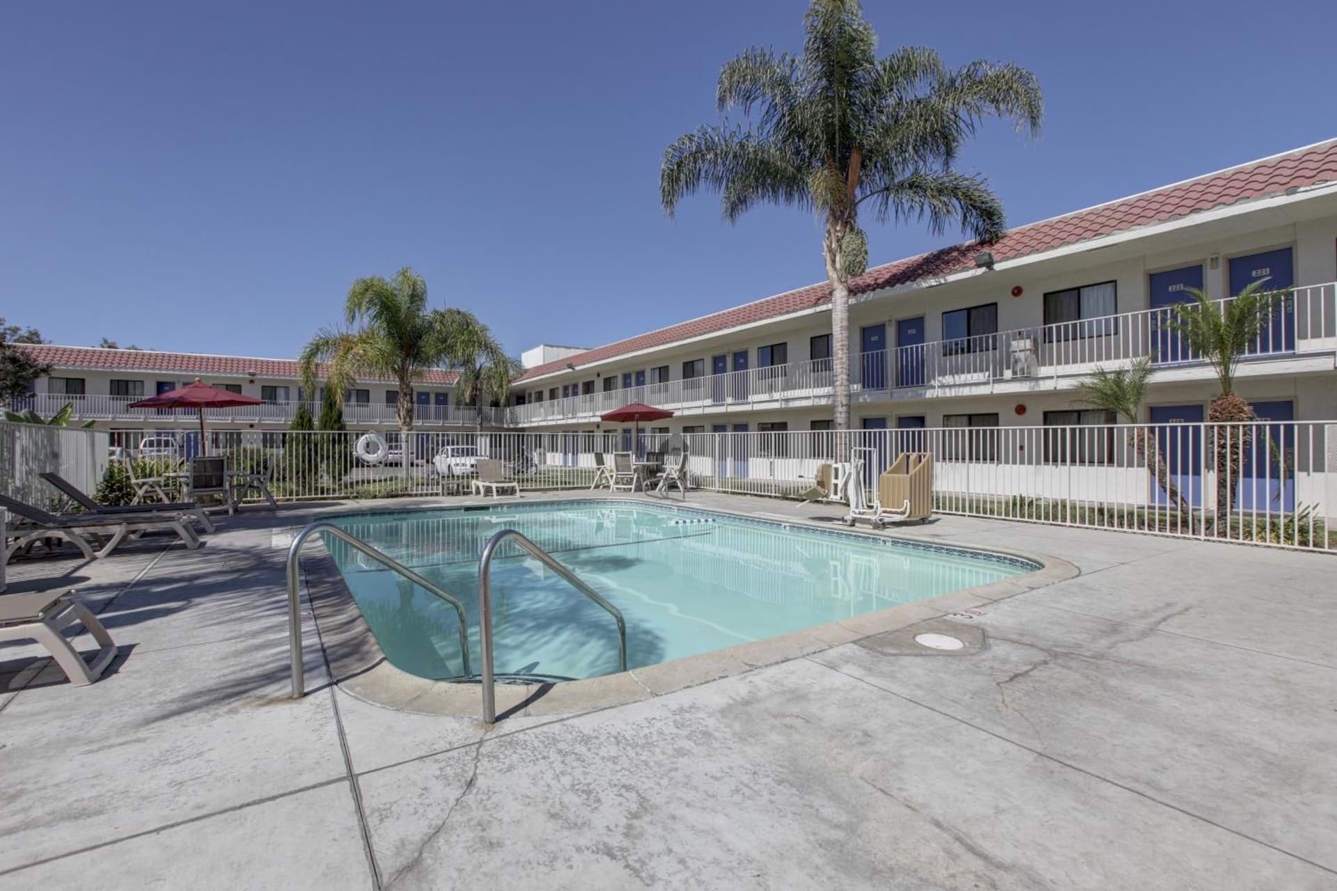 Motel 6-Corona, CA gallery photo in Corona, CA — image 49