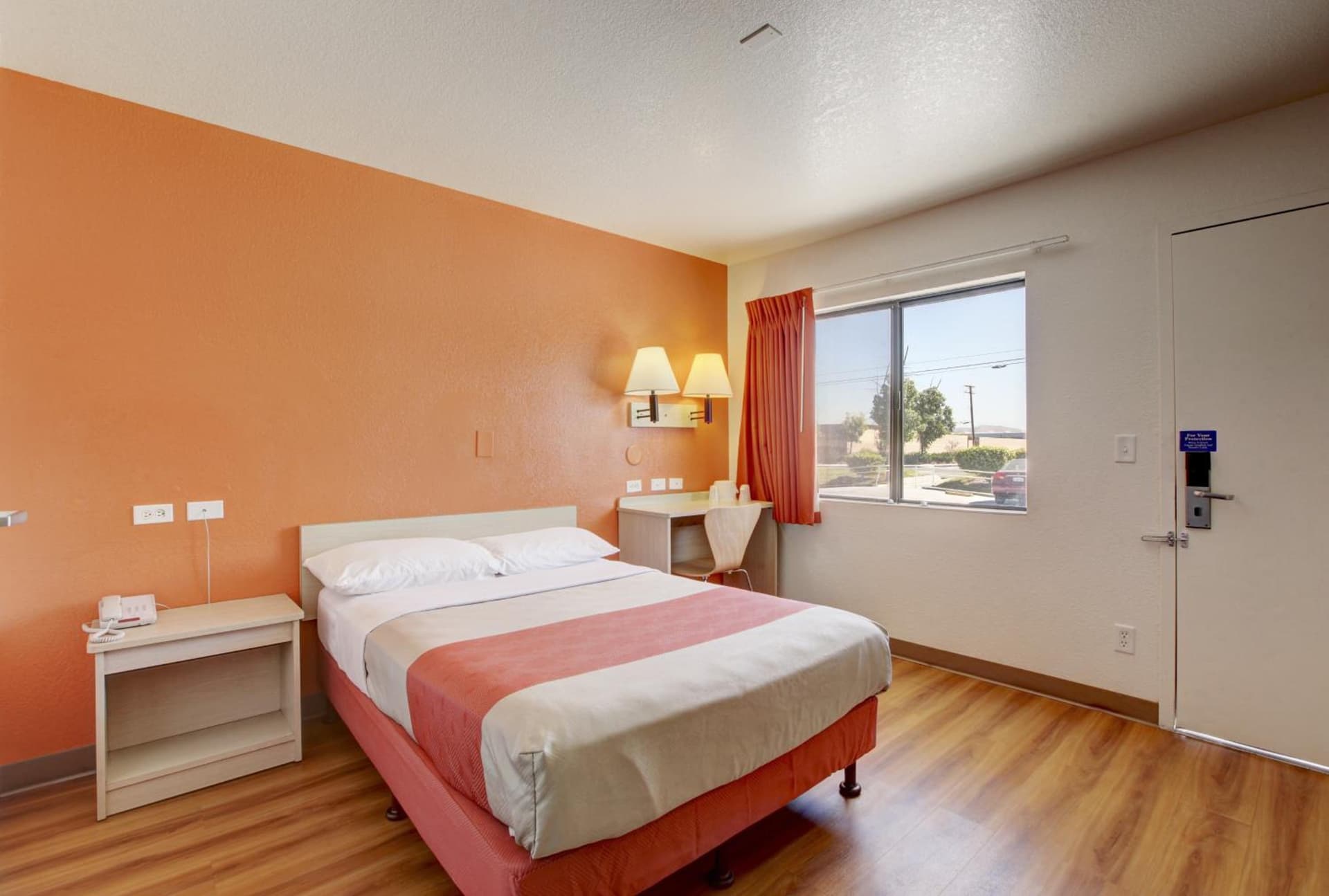 Motel 6-Corona, CA gallery photo in Corona, CA — image 23